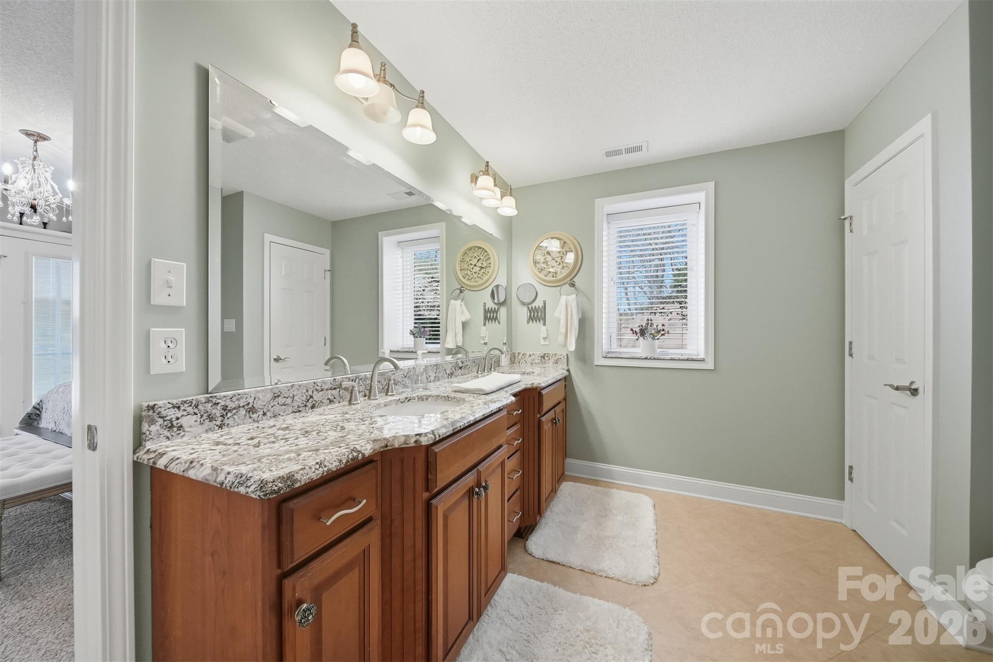 152 Bridge Pointe Lane Property Photo 48
