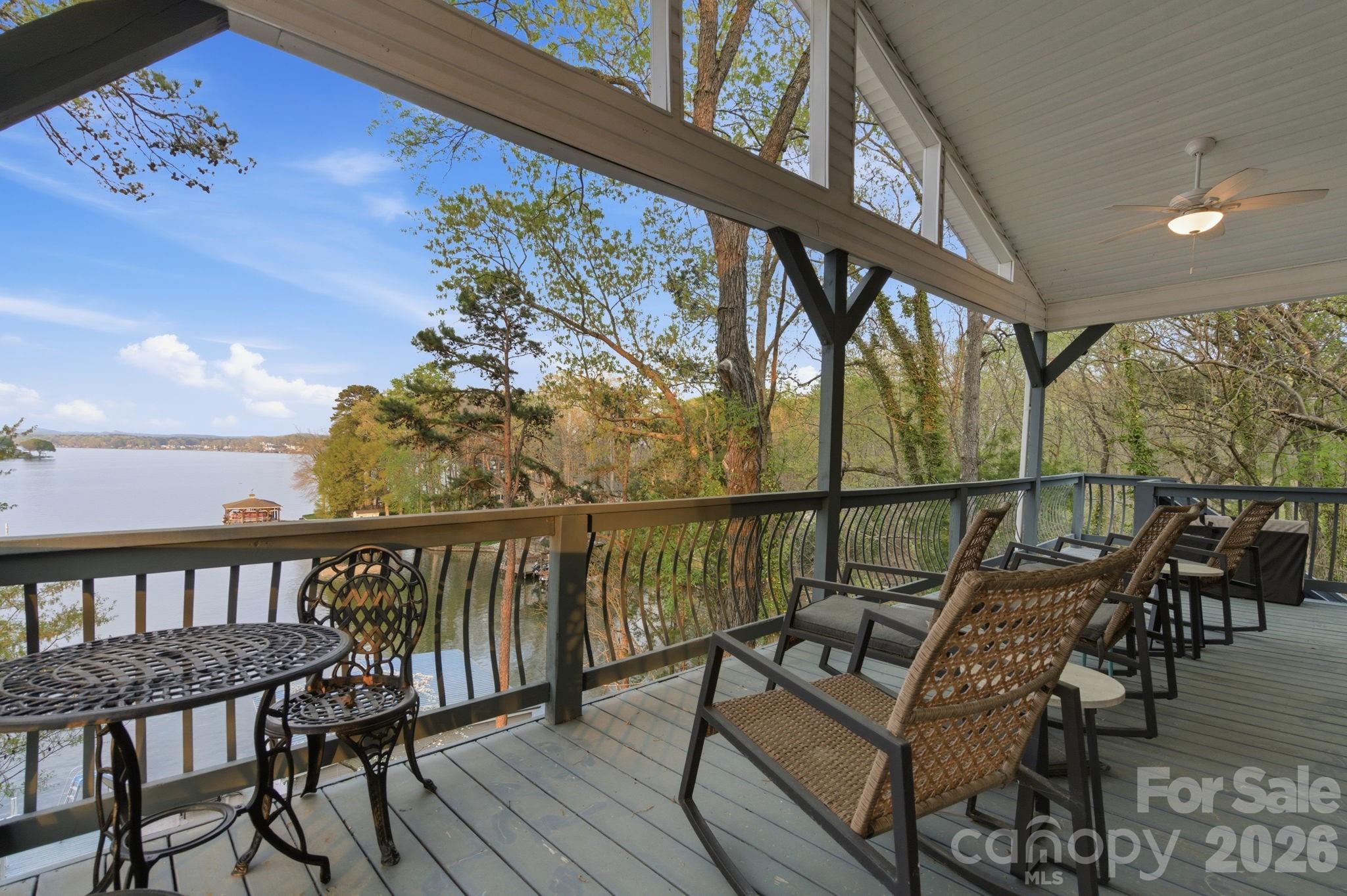 547 Lake Shore Drive Property Photo 1