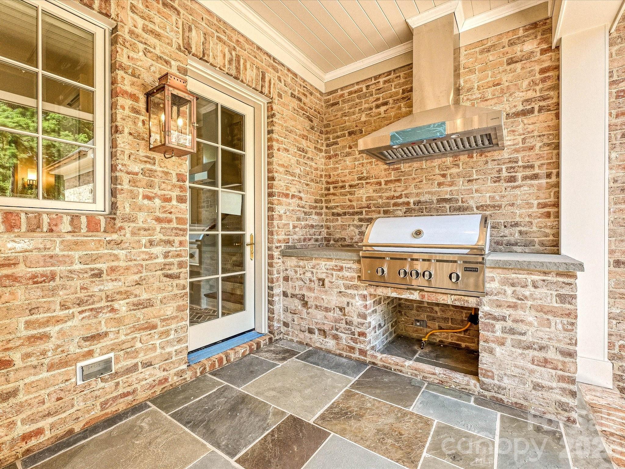 3701 Pelham Lane Property Photo 37