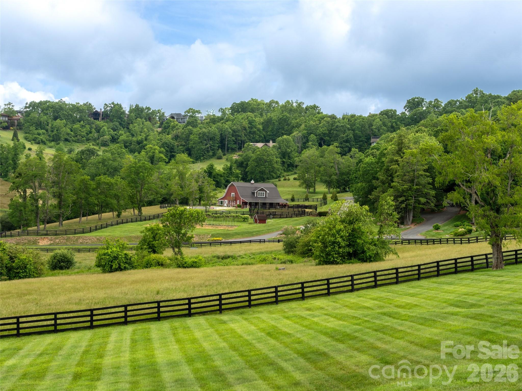 189 Dancing Bear Drive Property Photo 12