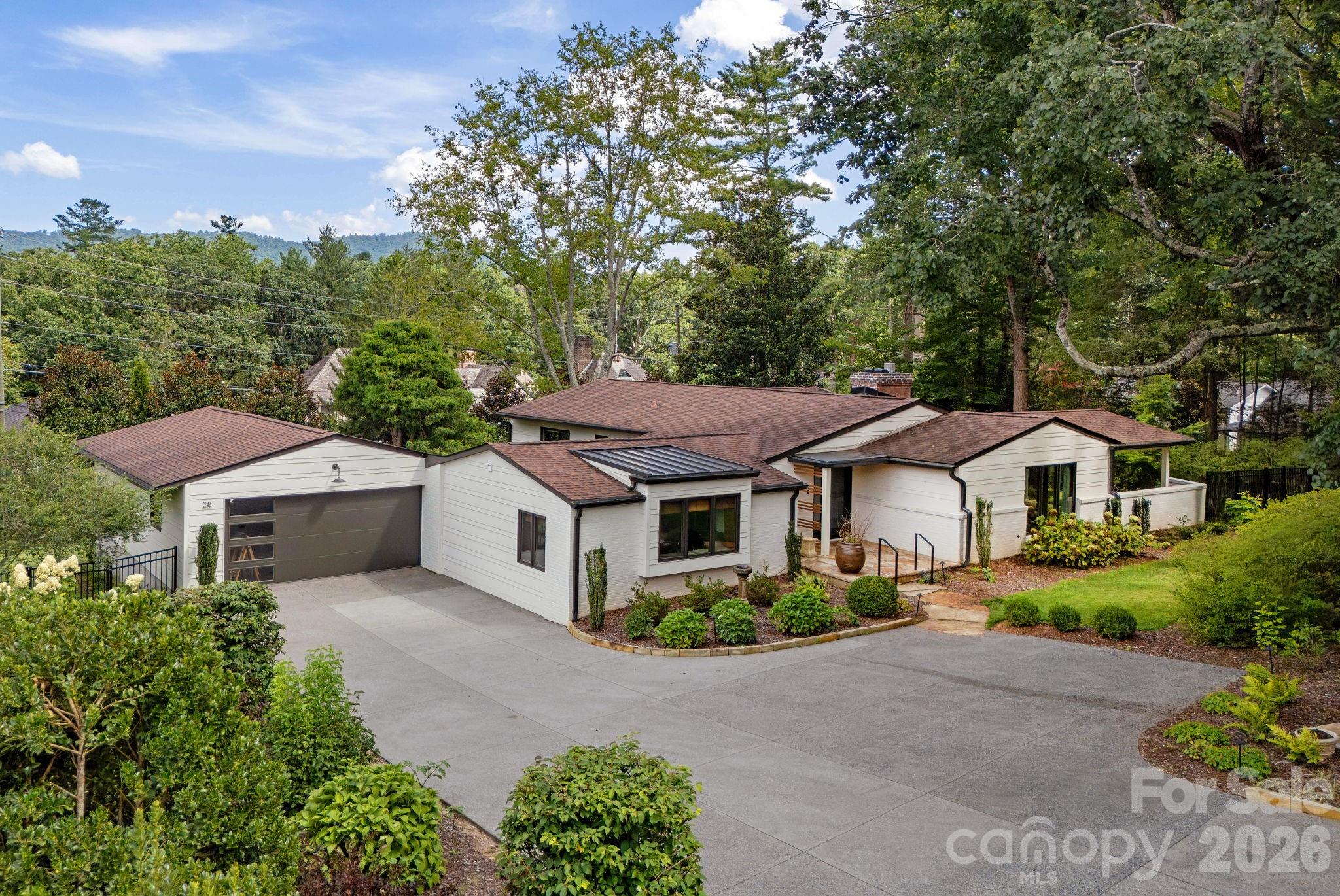 28 Forest Road Property Photo 2