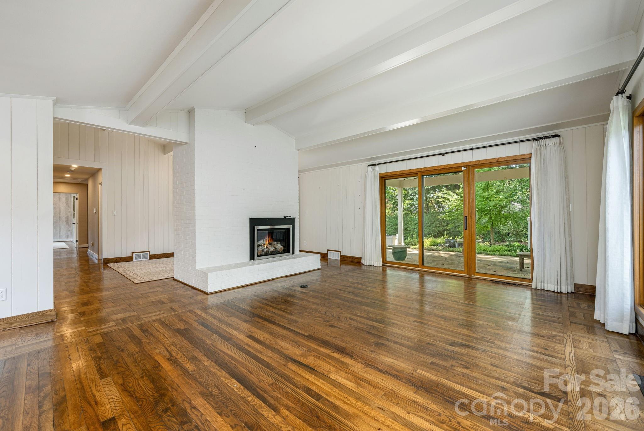 28 Forest Road Property Photo 5