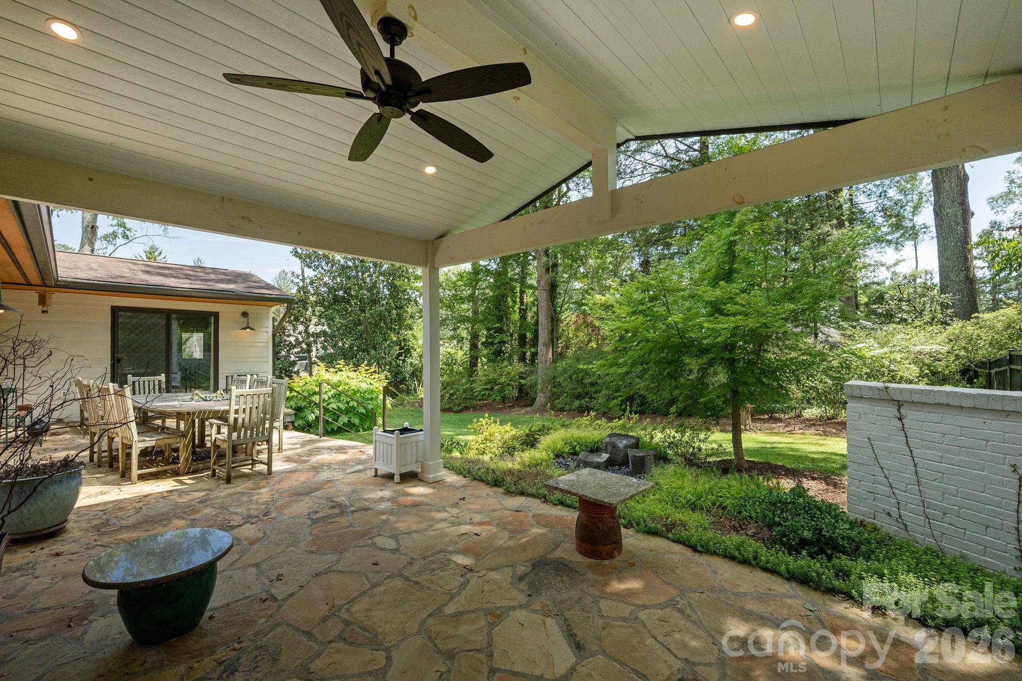 28 Forest Road Property Photo 39