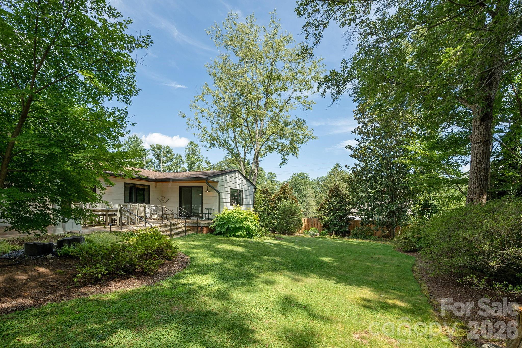 28 Forest Road Property Photo 41