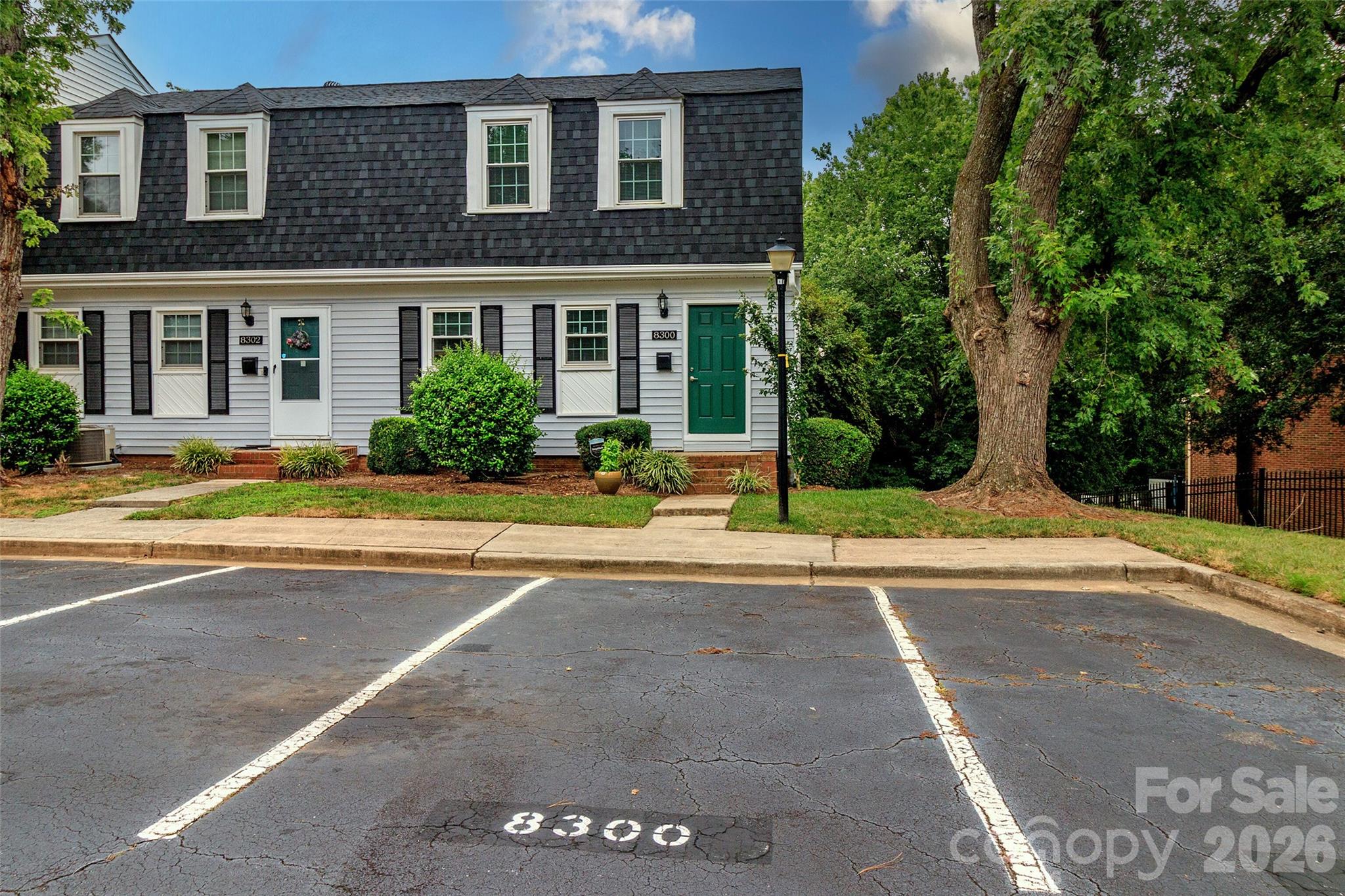 8300 Knights Bridge Road Property Photo 1