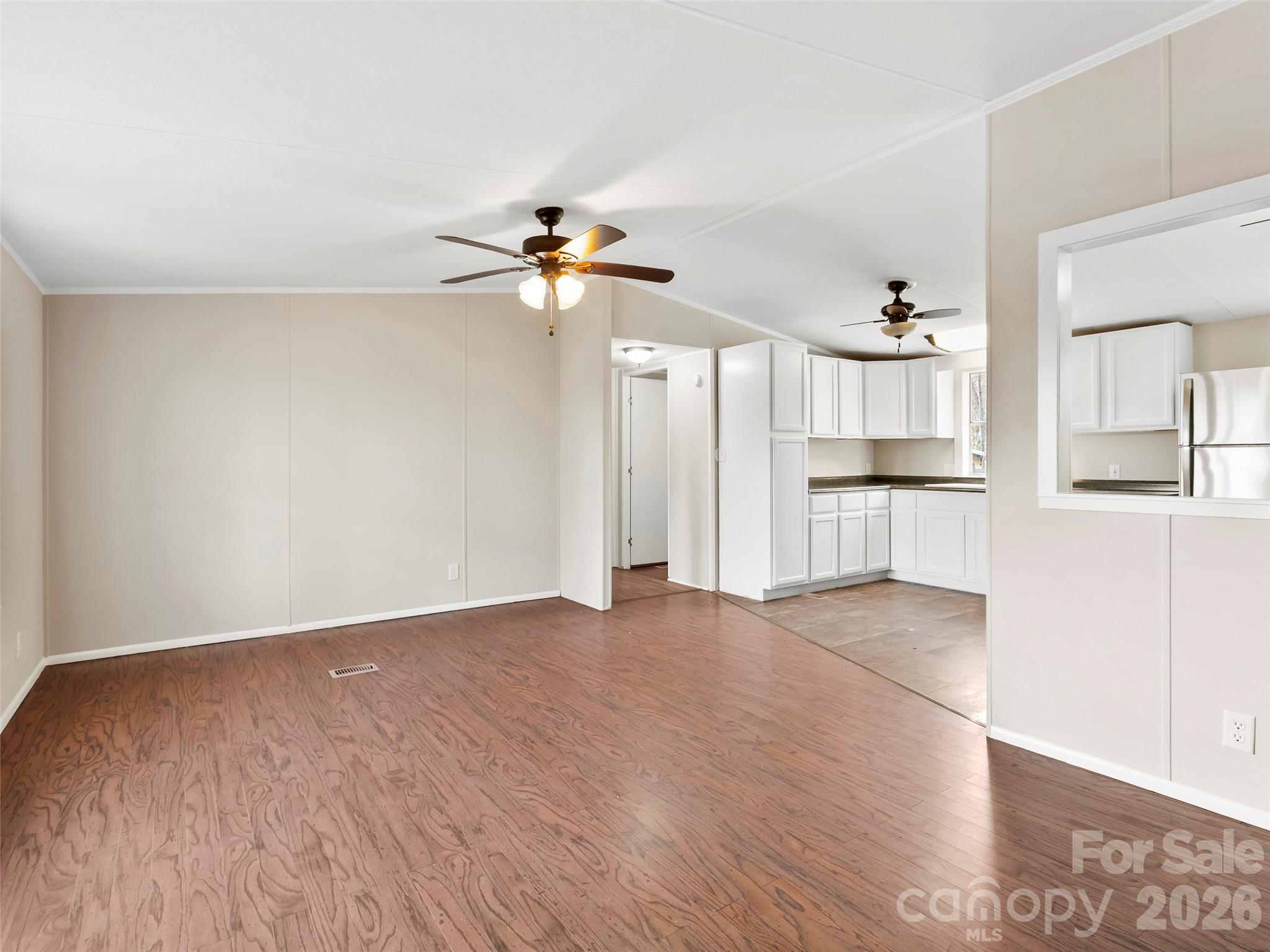 163 Connie Drive 27a Property Photo 2