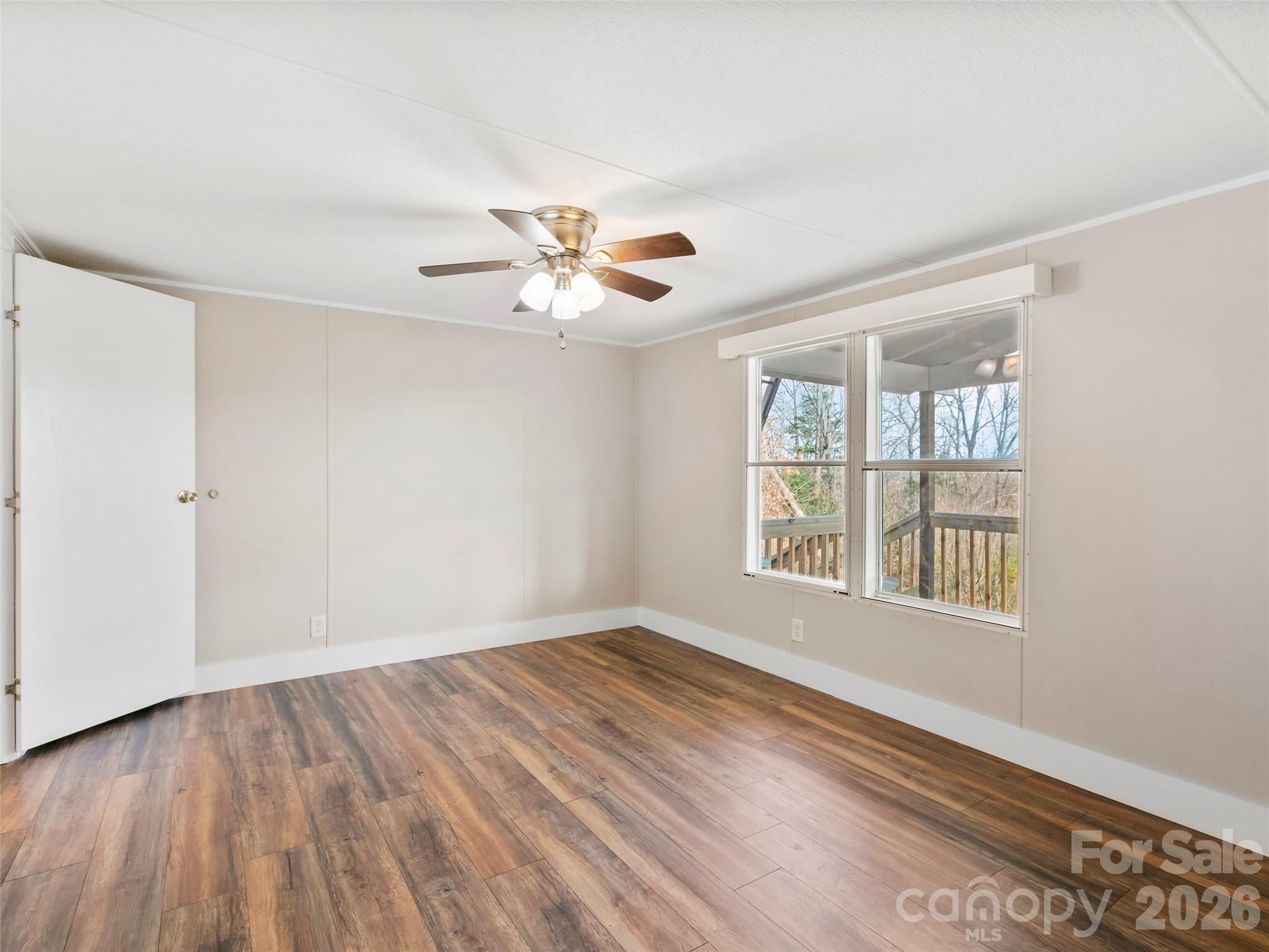163 Connie Drive 27a Property Photo 9