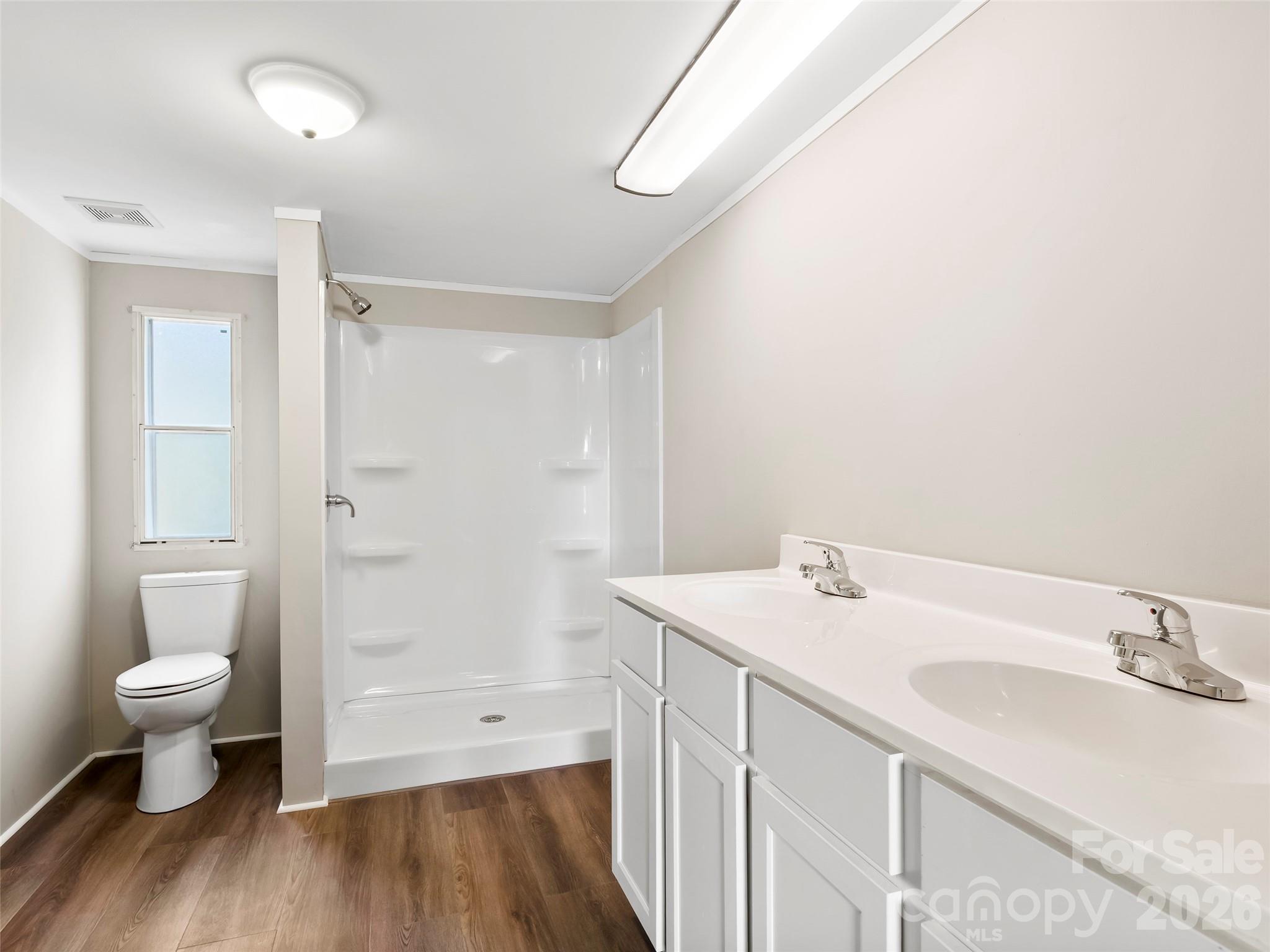 163 Connie Drive 27a Property Photo 10