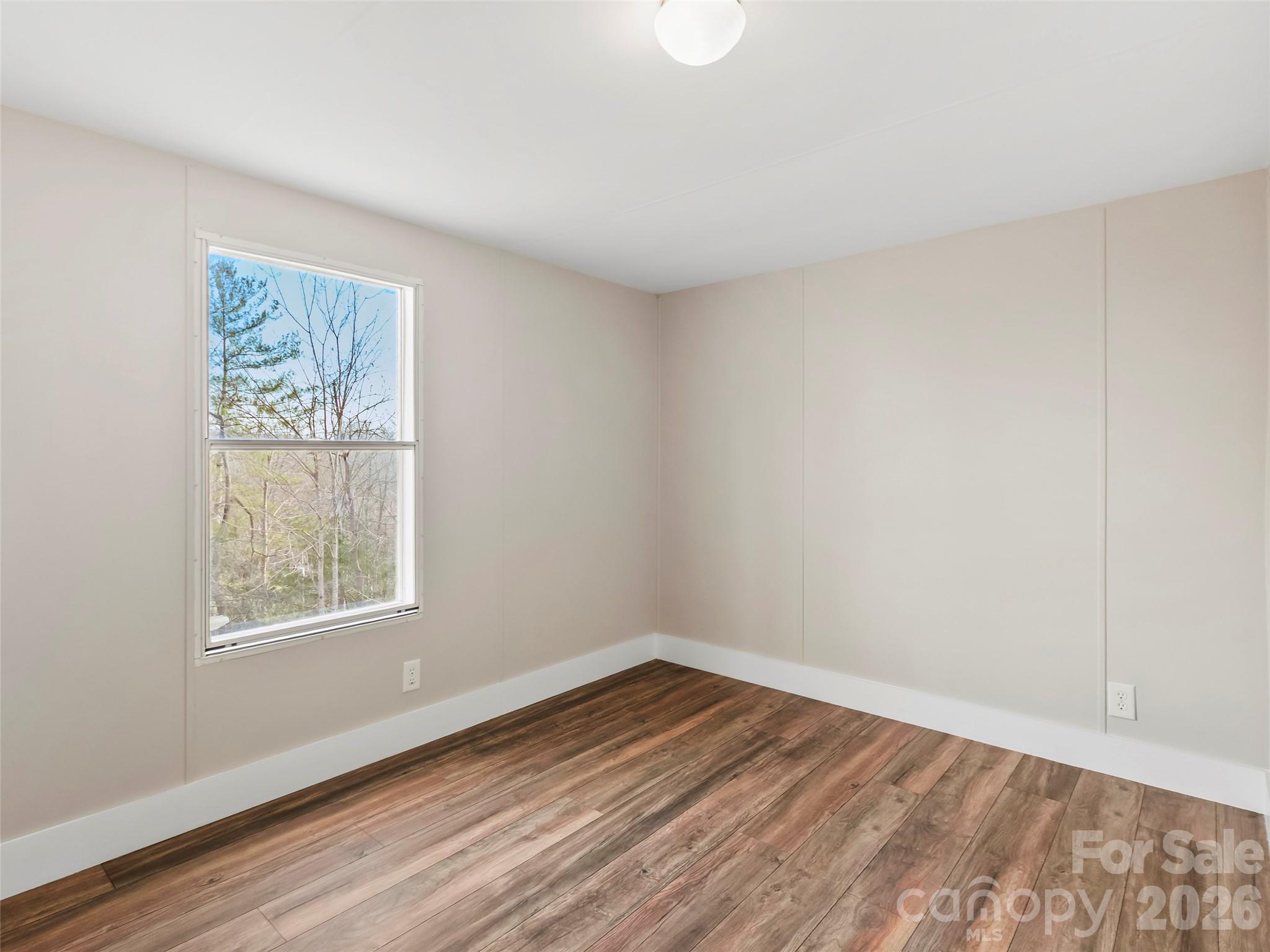 163 Connie Drive 27a Property Photo 12