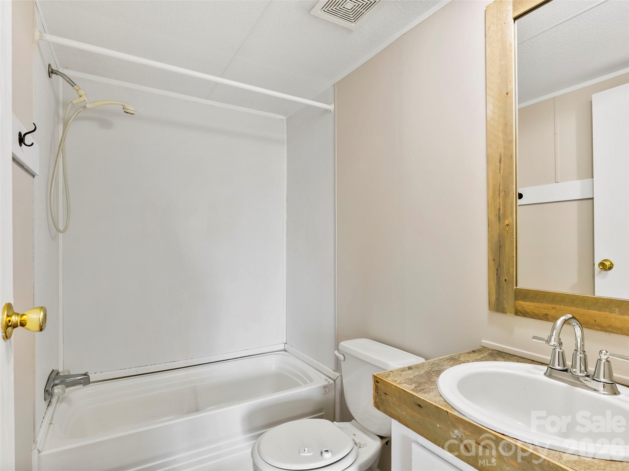 163 Connie Drive 27a Property Photo 13