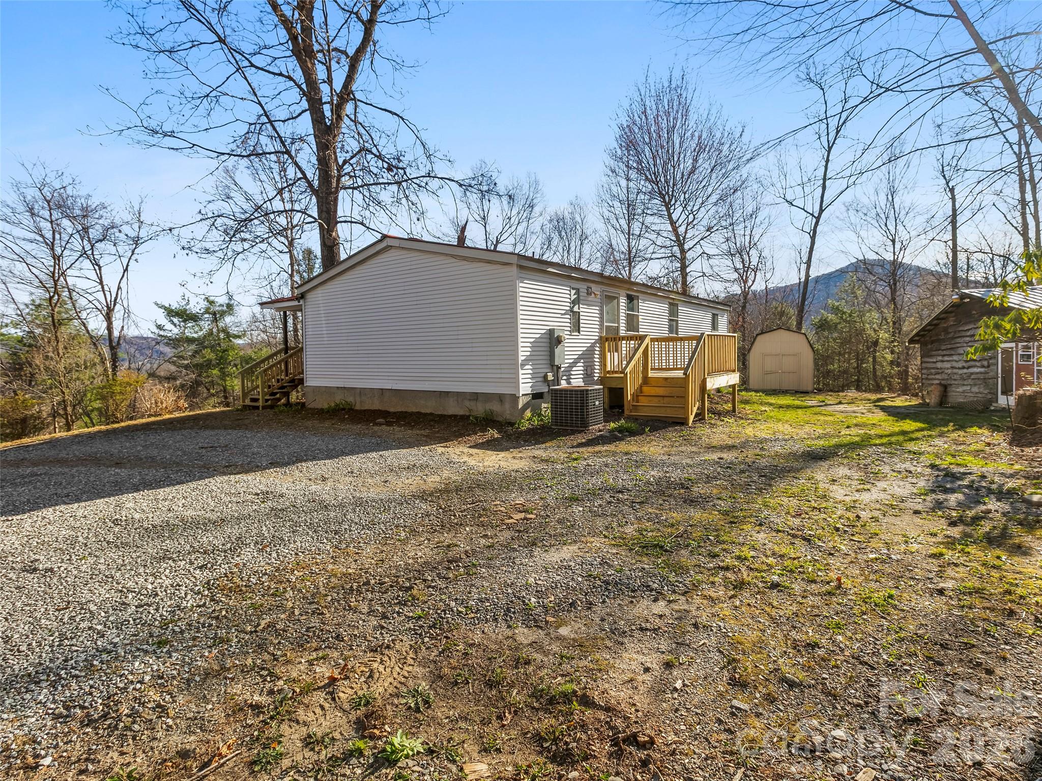 163 Connie Drive 27a Property Photo 17
