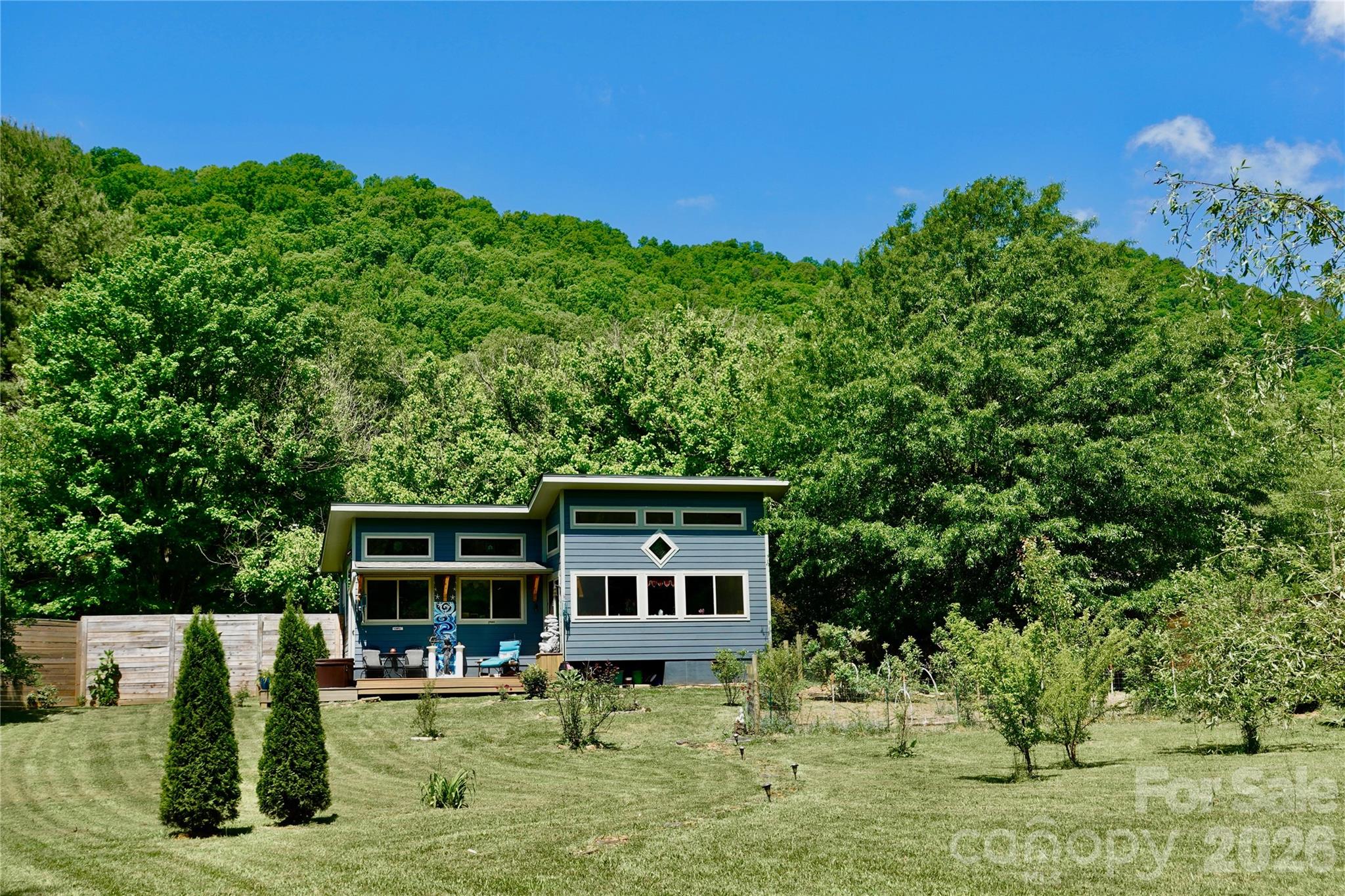 3 Taproot Trail Property Photo 1