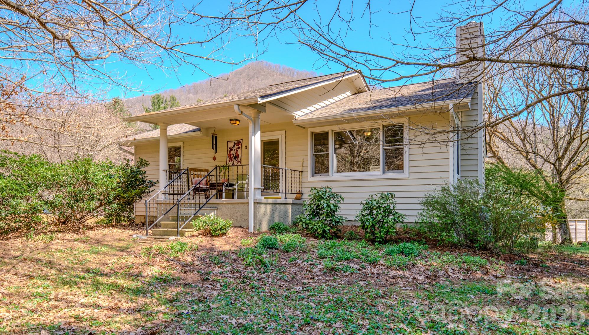 3 Taproot Trail Property Photo 2