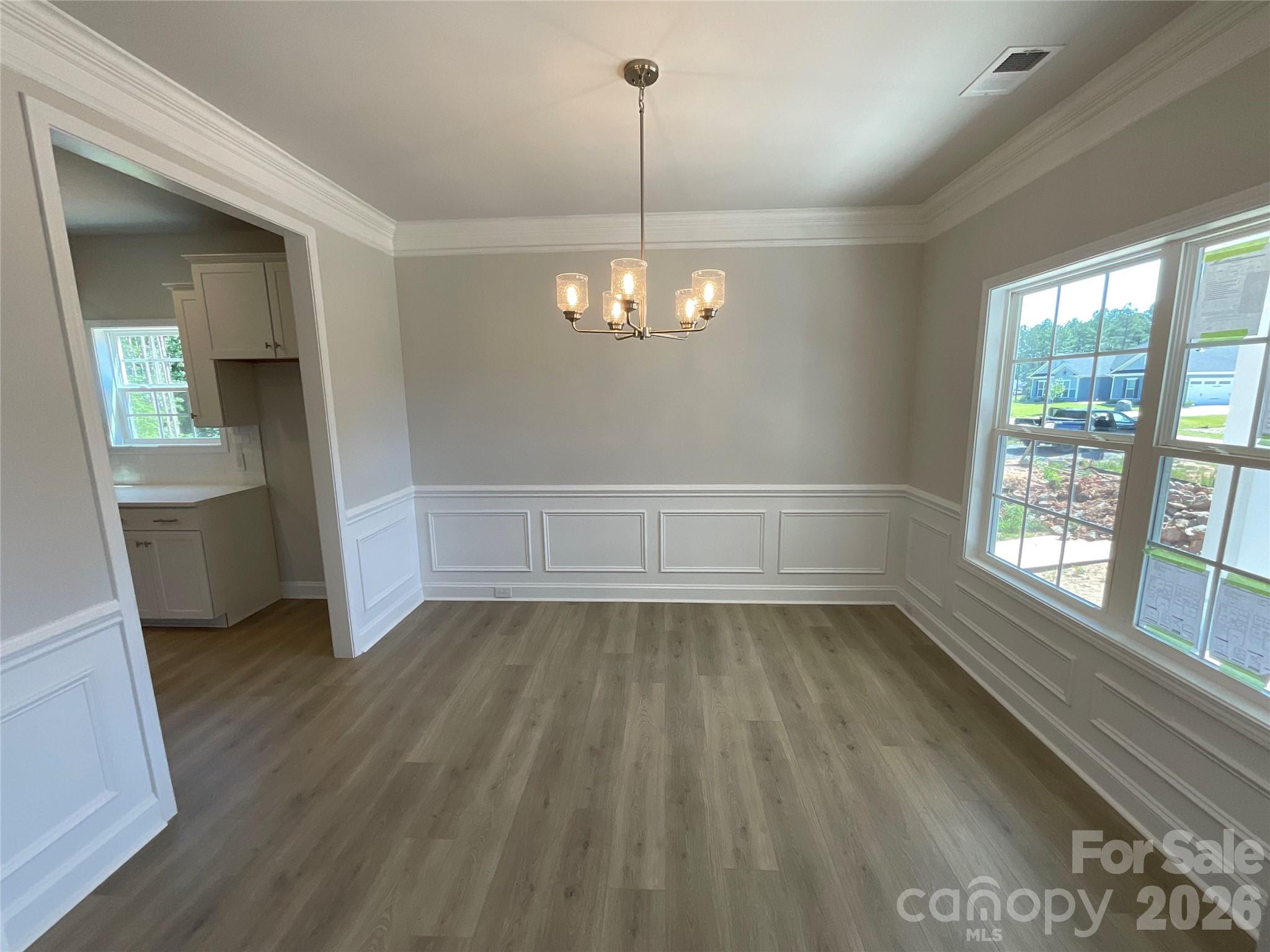 1558 Autumn Lane 118 Property Photo 3