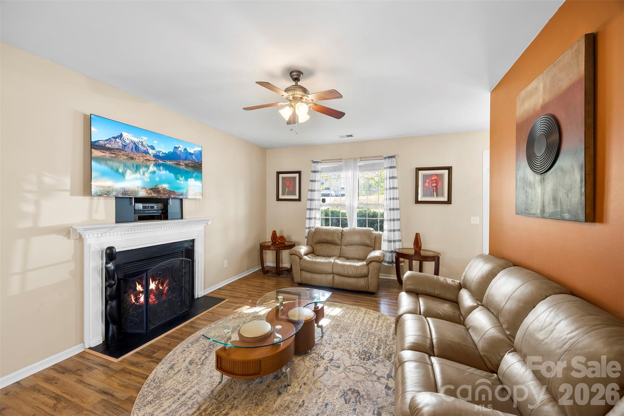 624 Cliffs Inn Circle Property Photo 4