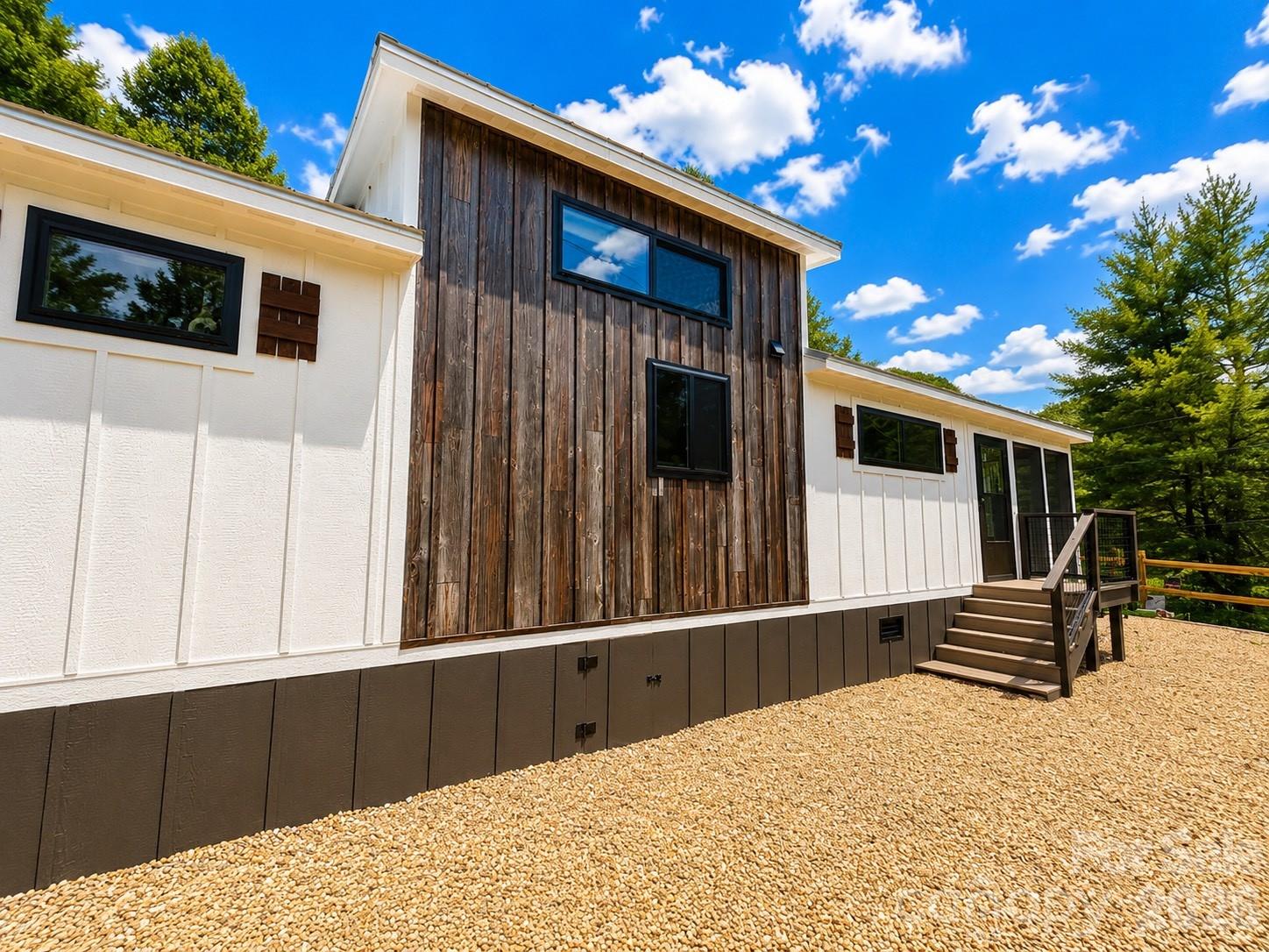 122 Mountain Breeze Ridge Property Photo 2
