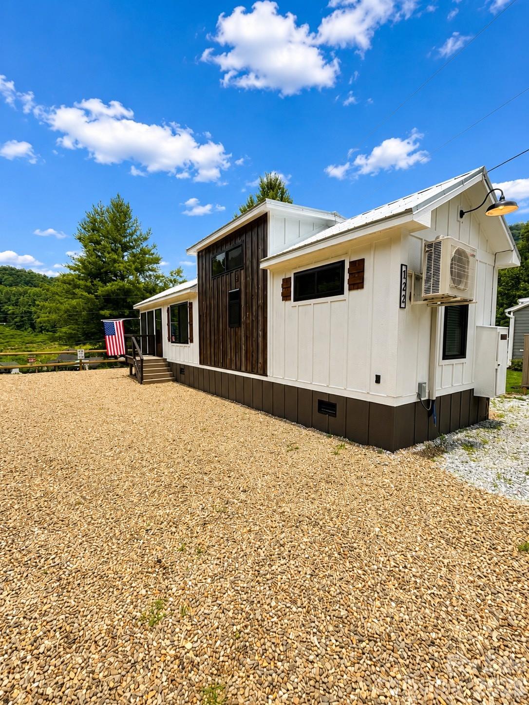 122 Mountain Breeze Ridge Property Photo 3