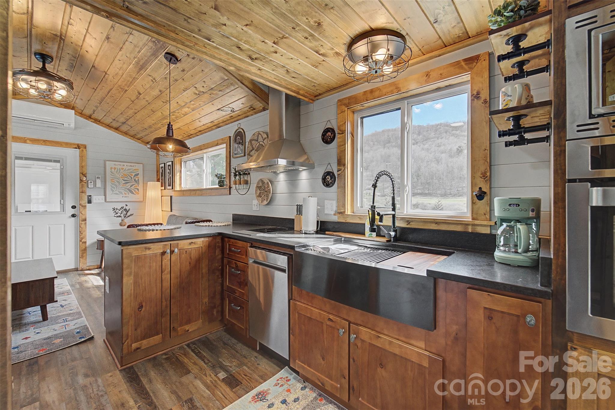 122 Mountain Breeze Ridge Property Photo 16