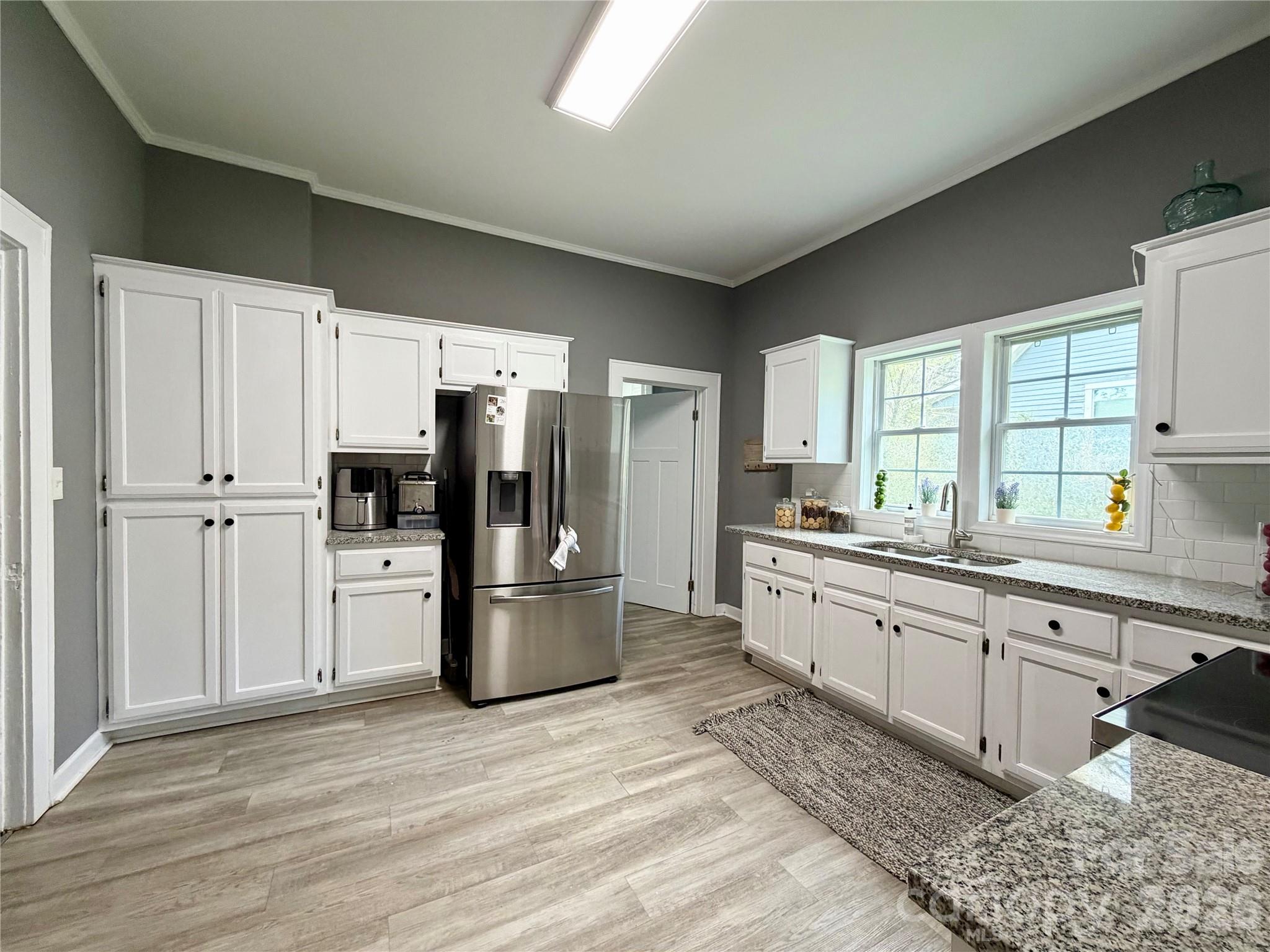 344 Long Street Property Photo 11