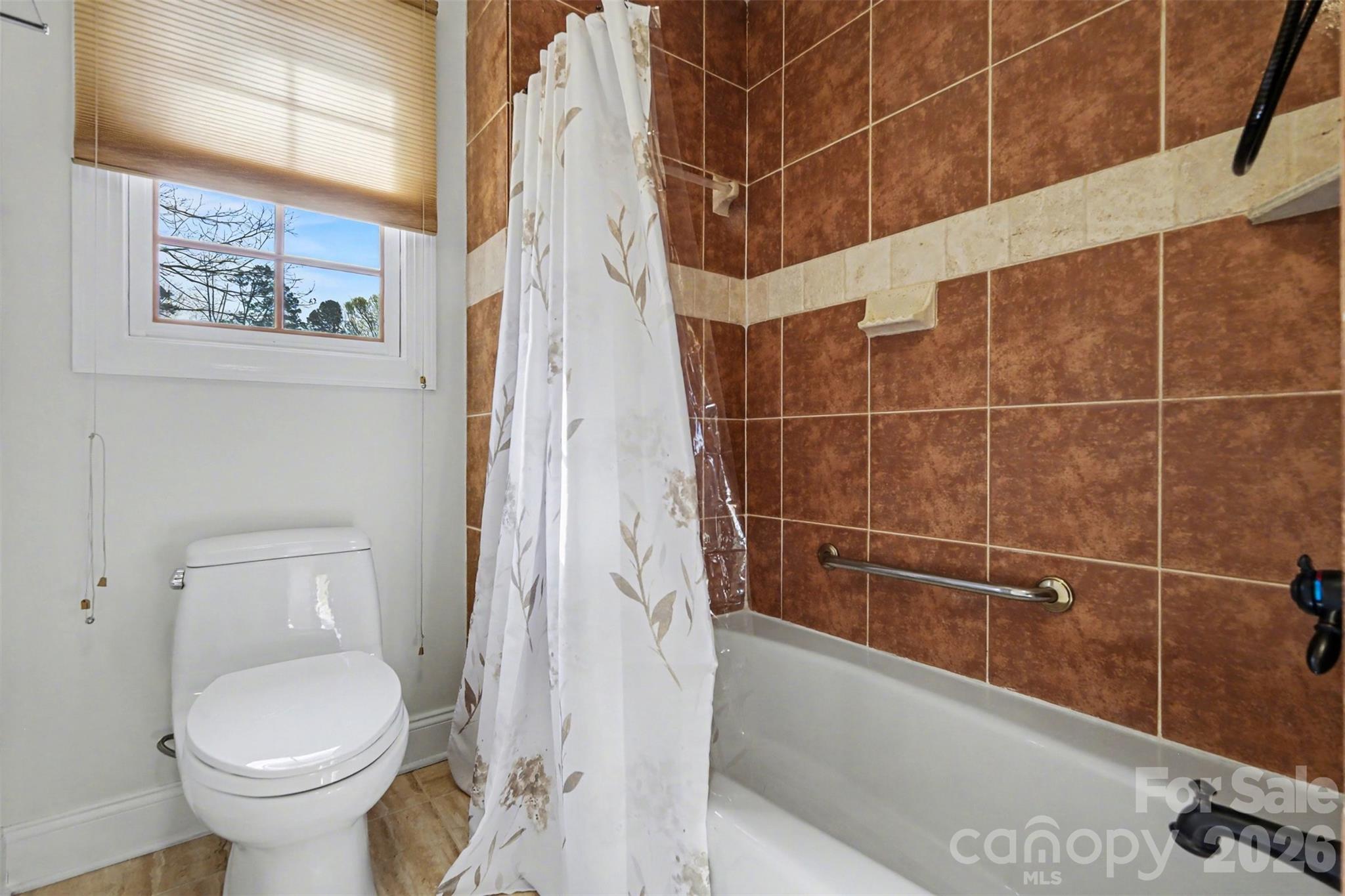 402 Rugby Road Property Photo 38