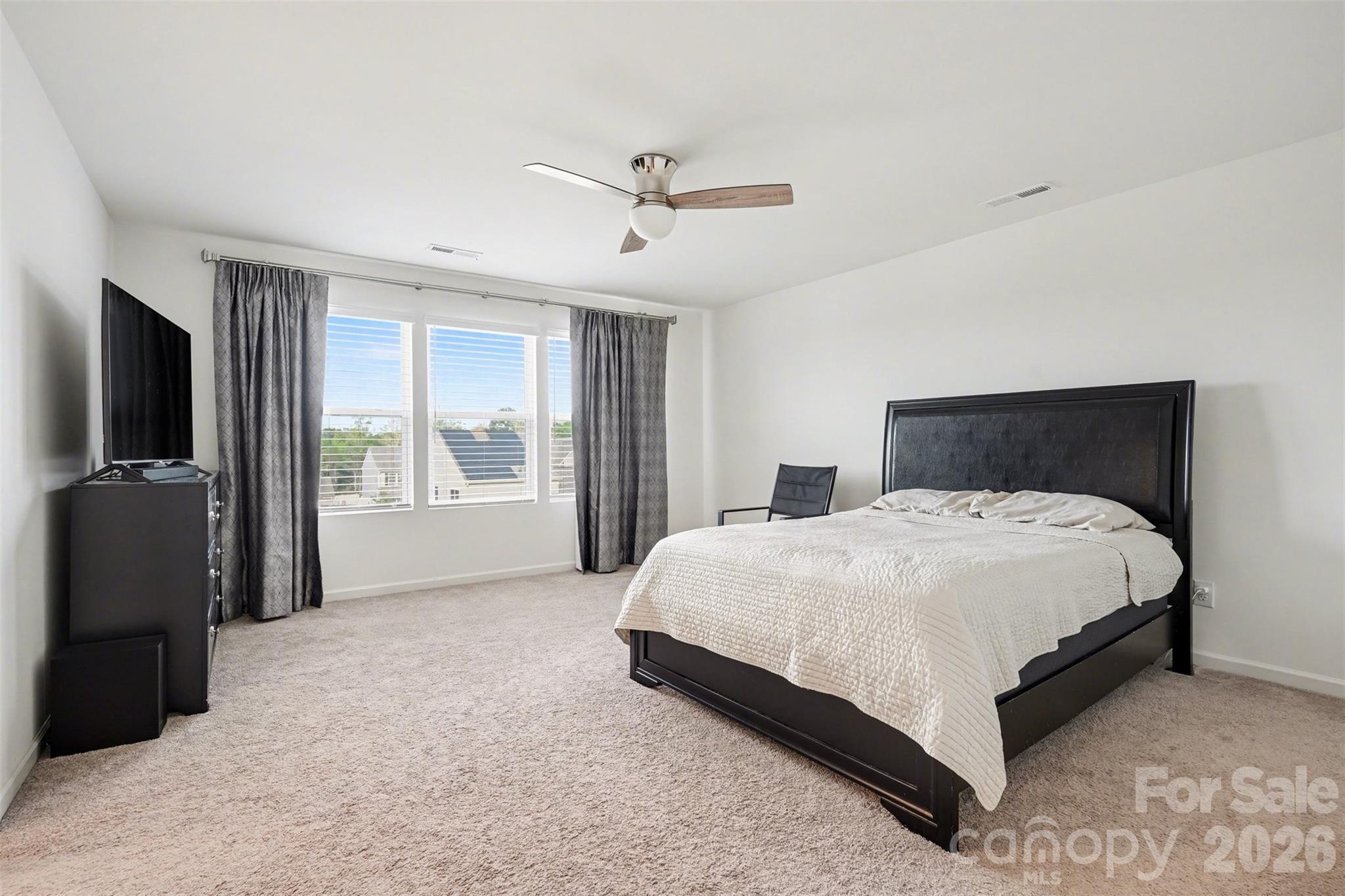 6320 Clarisse Drive Property Photo 14