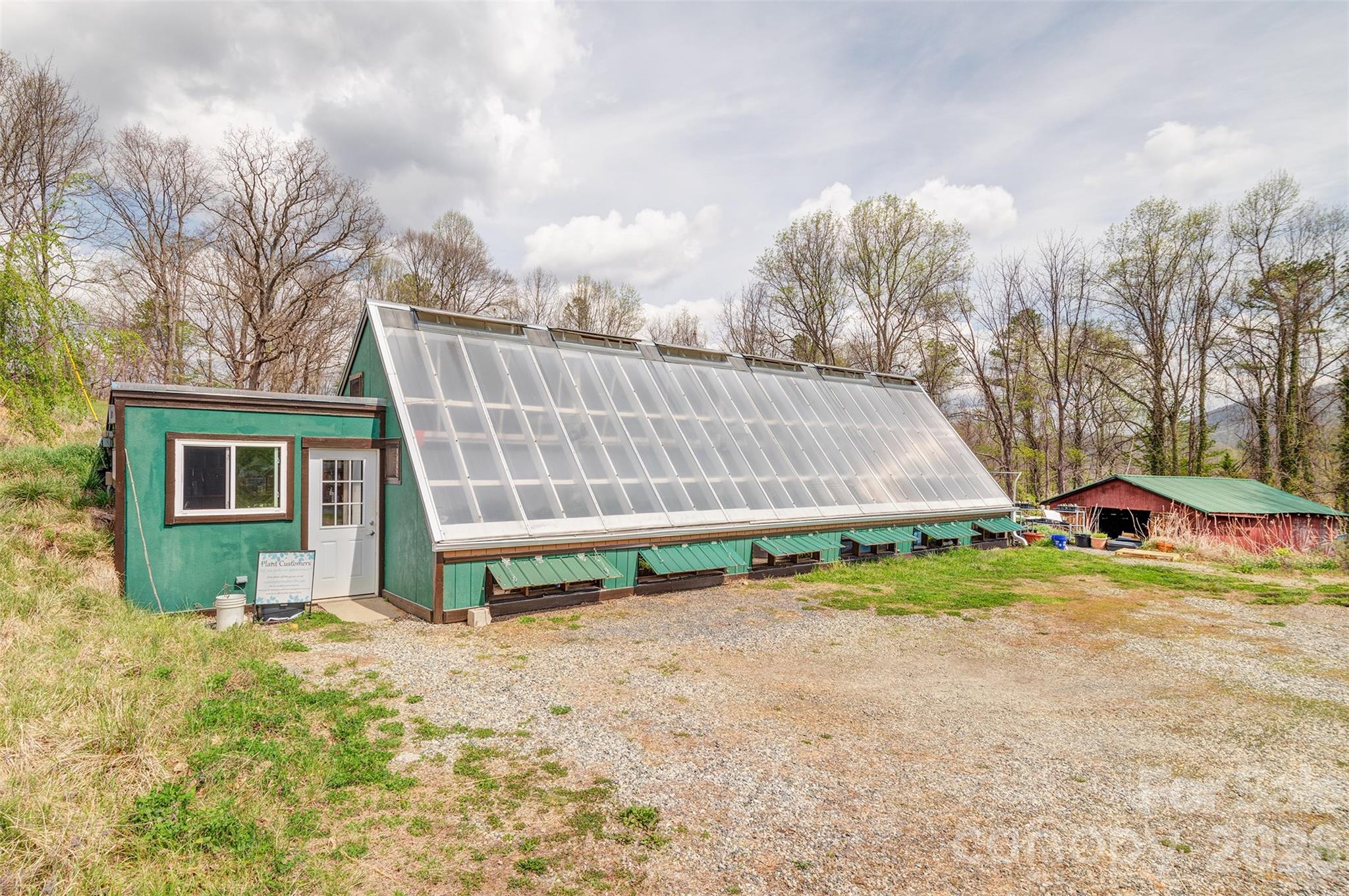 437 Onteora Boulevard Property Photo 2