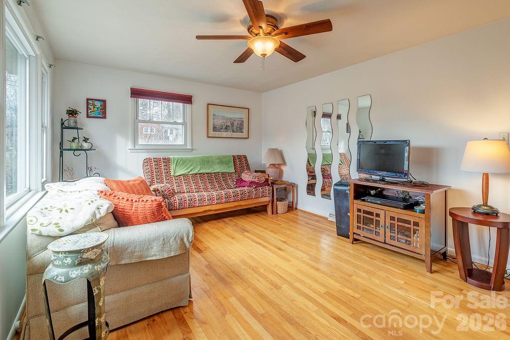 437 Onteora Boulevard Property Photo 10