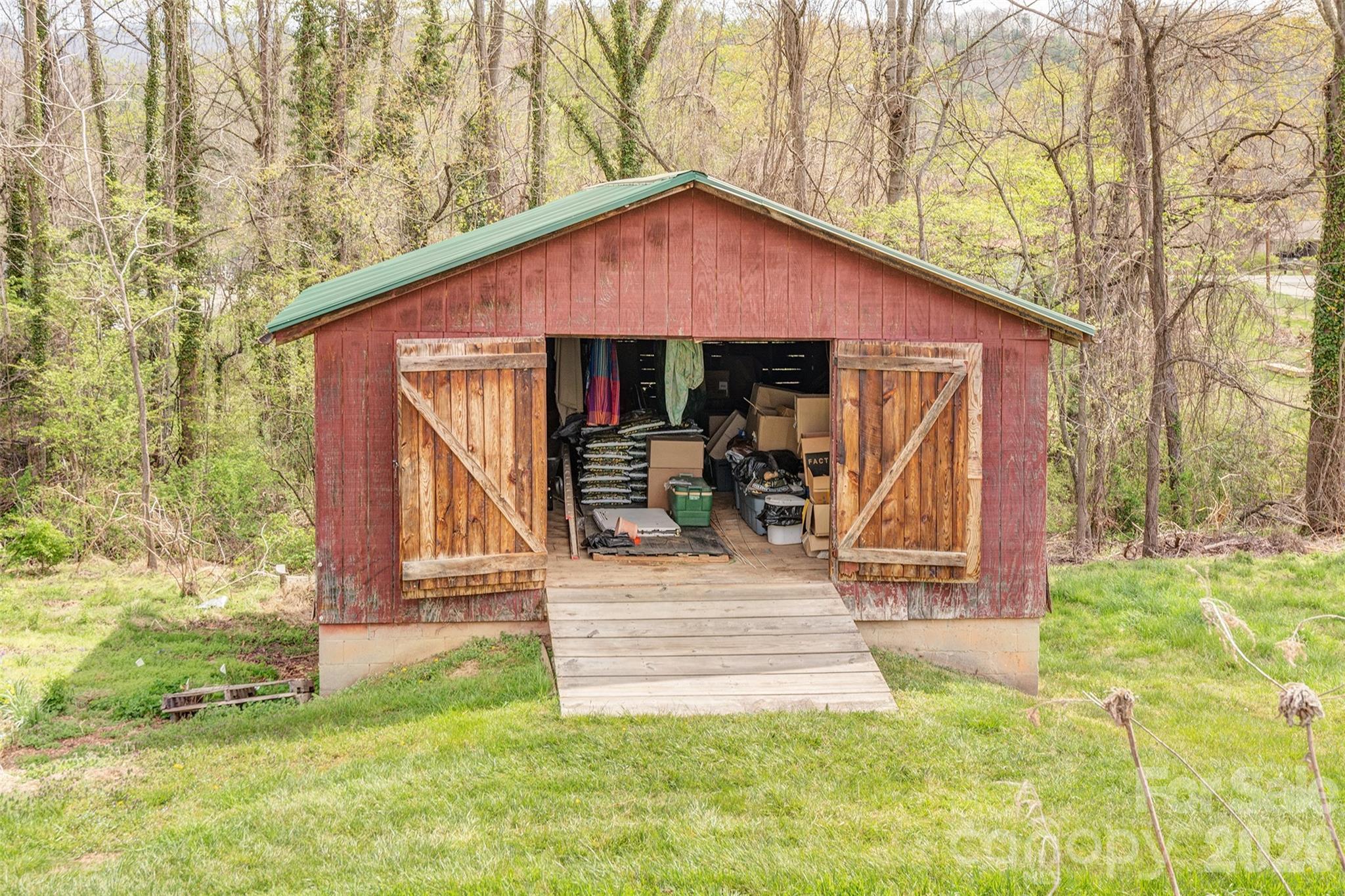 437 Onteora Boulevard Property Photo 23