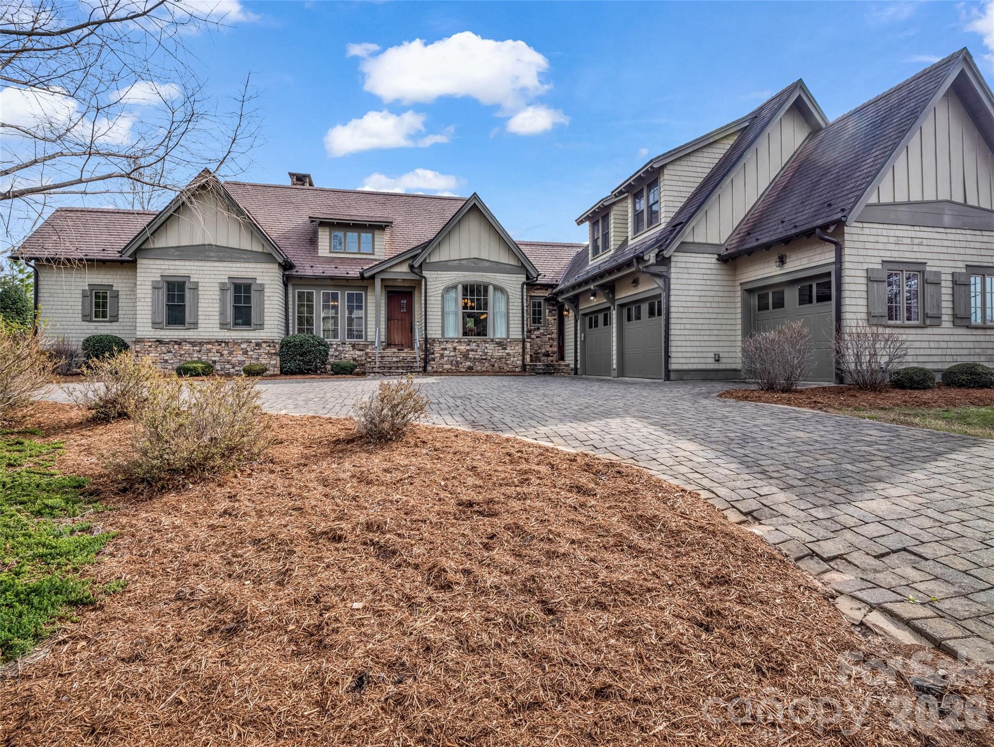 565 Chestertown Drive Property Photo 1