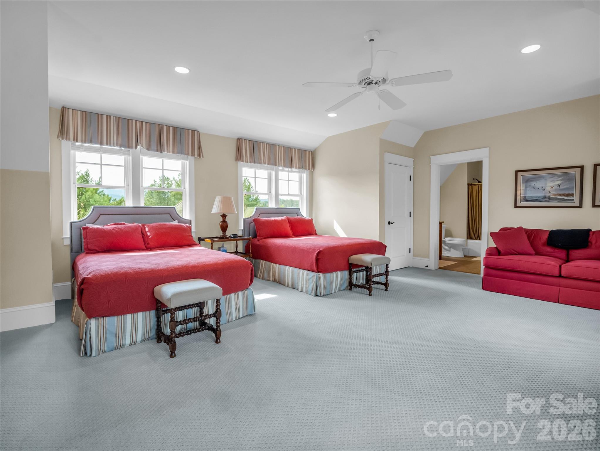 565 Chestertown Drive Property Photo 23