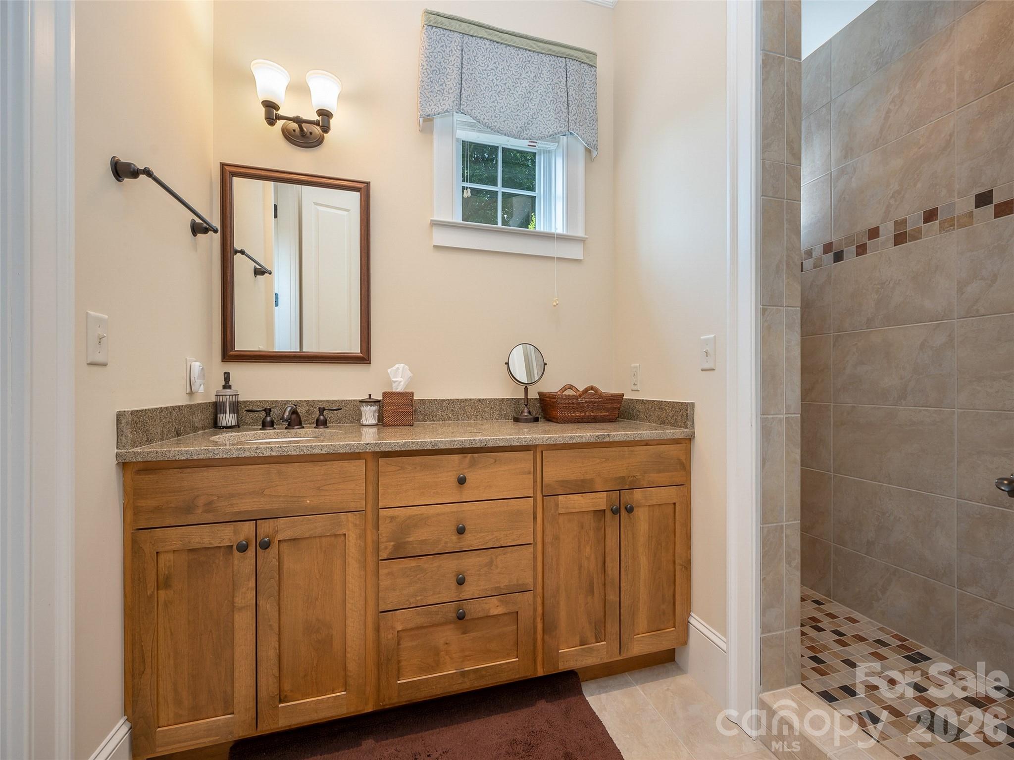 565 Chestertown Drive Property Photo 37