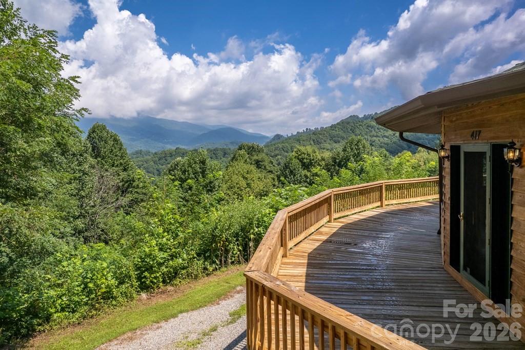 417 Quiet Forest Lane Property Photo 3