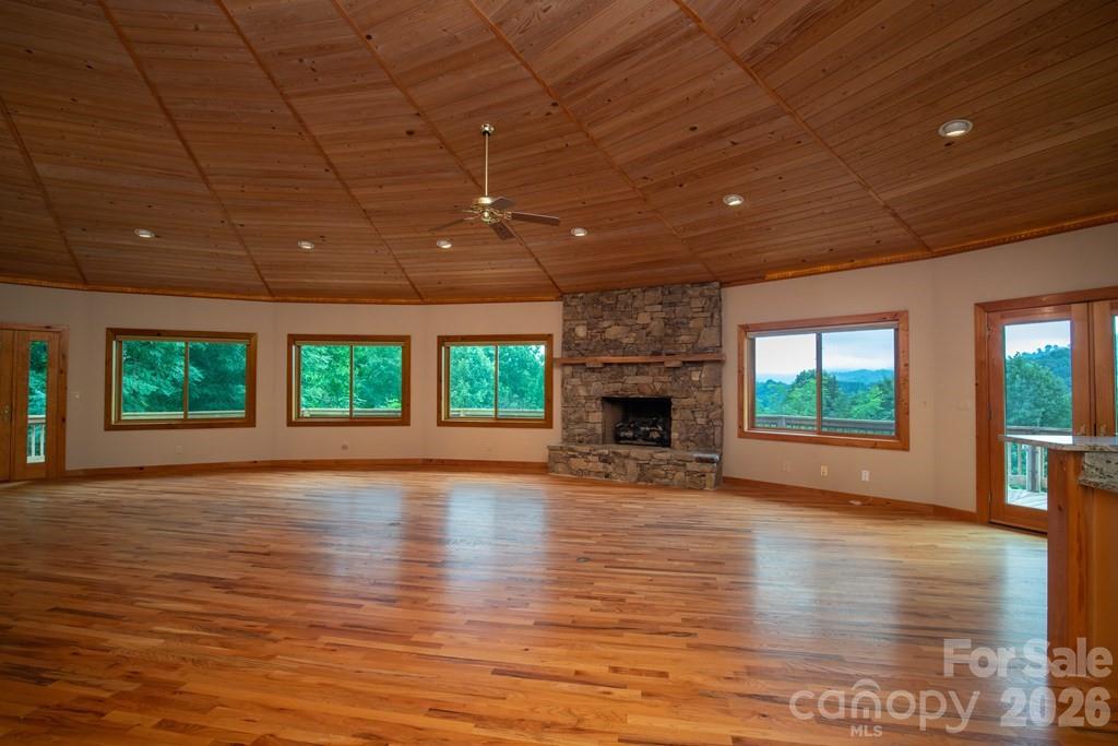 417 Quiet Forest Lane Property Photo 9
