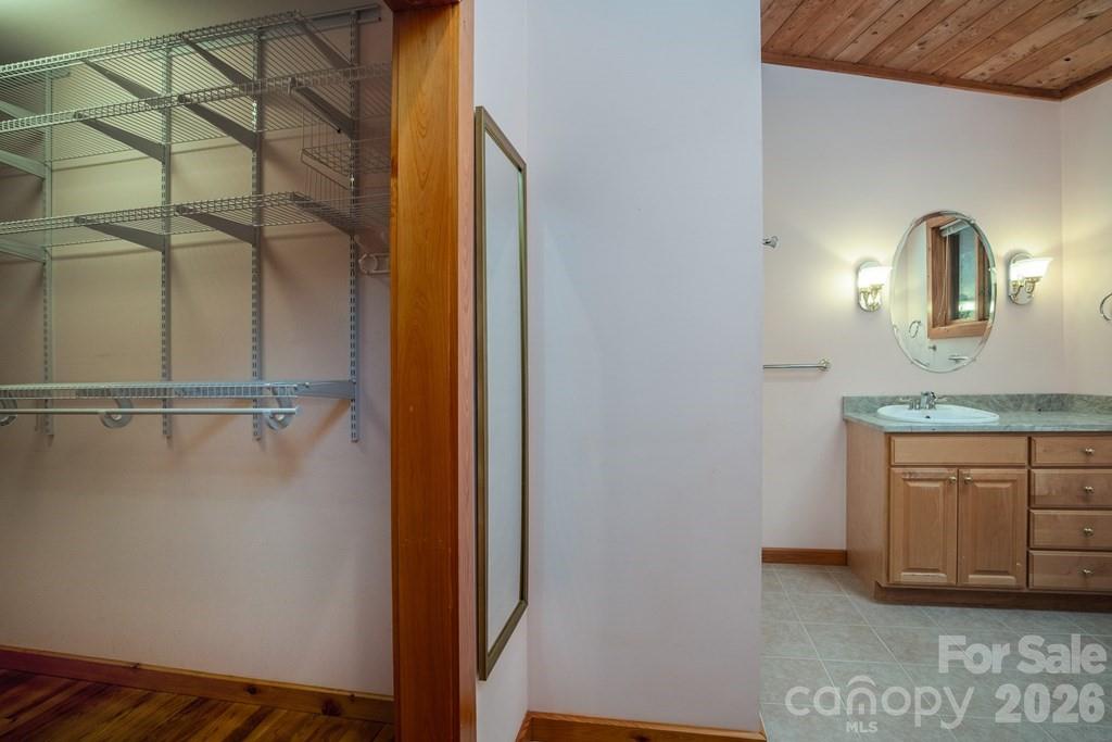 417 Quiet Forest Lane Property Photo 14