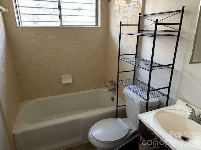 2218 Wilson Avenue Property Photo 8