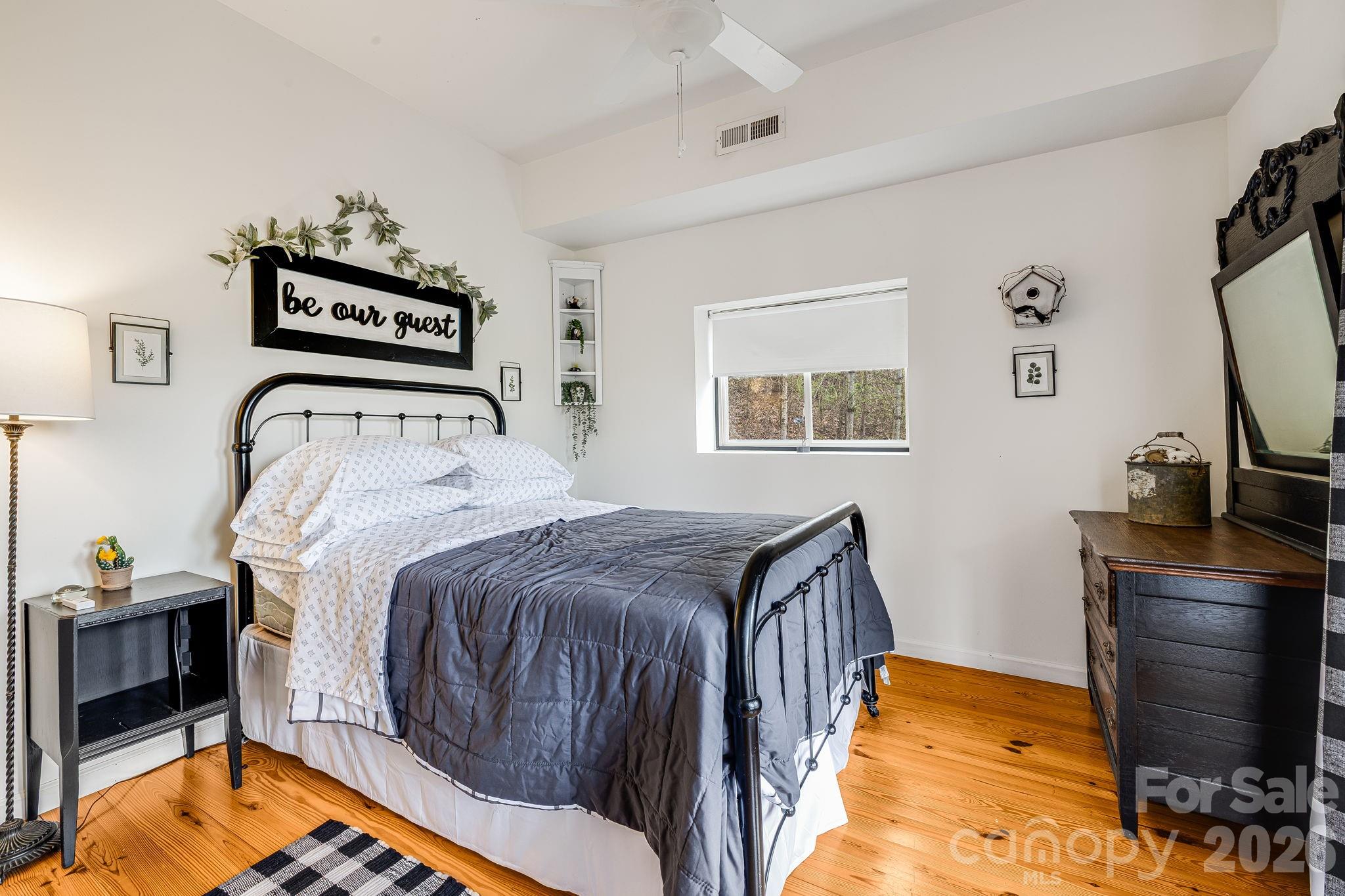 409 Hamlet Drive Property Photo 13