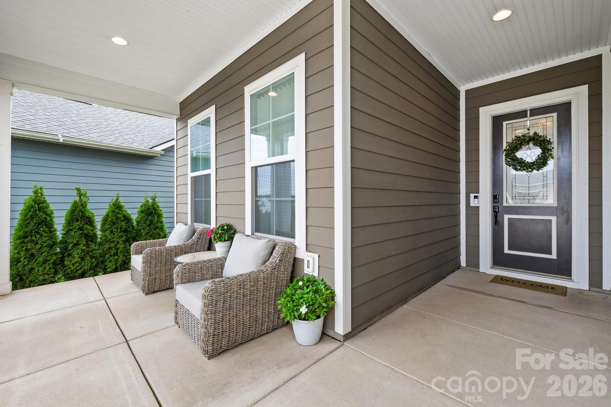 454 Bowline Drive Property Photo 3