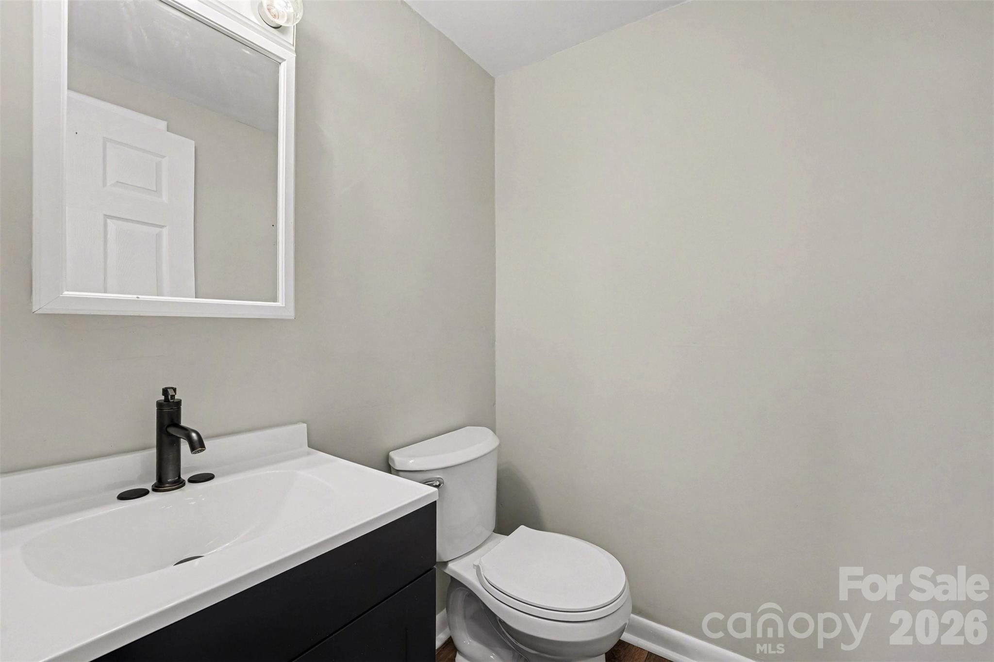 518 Annex Avenue Property Photo 20