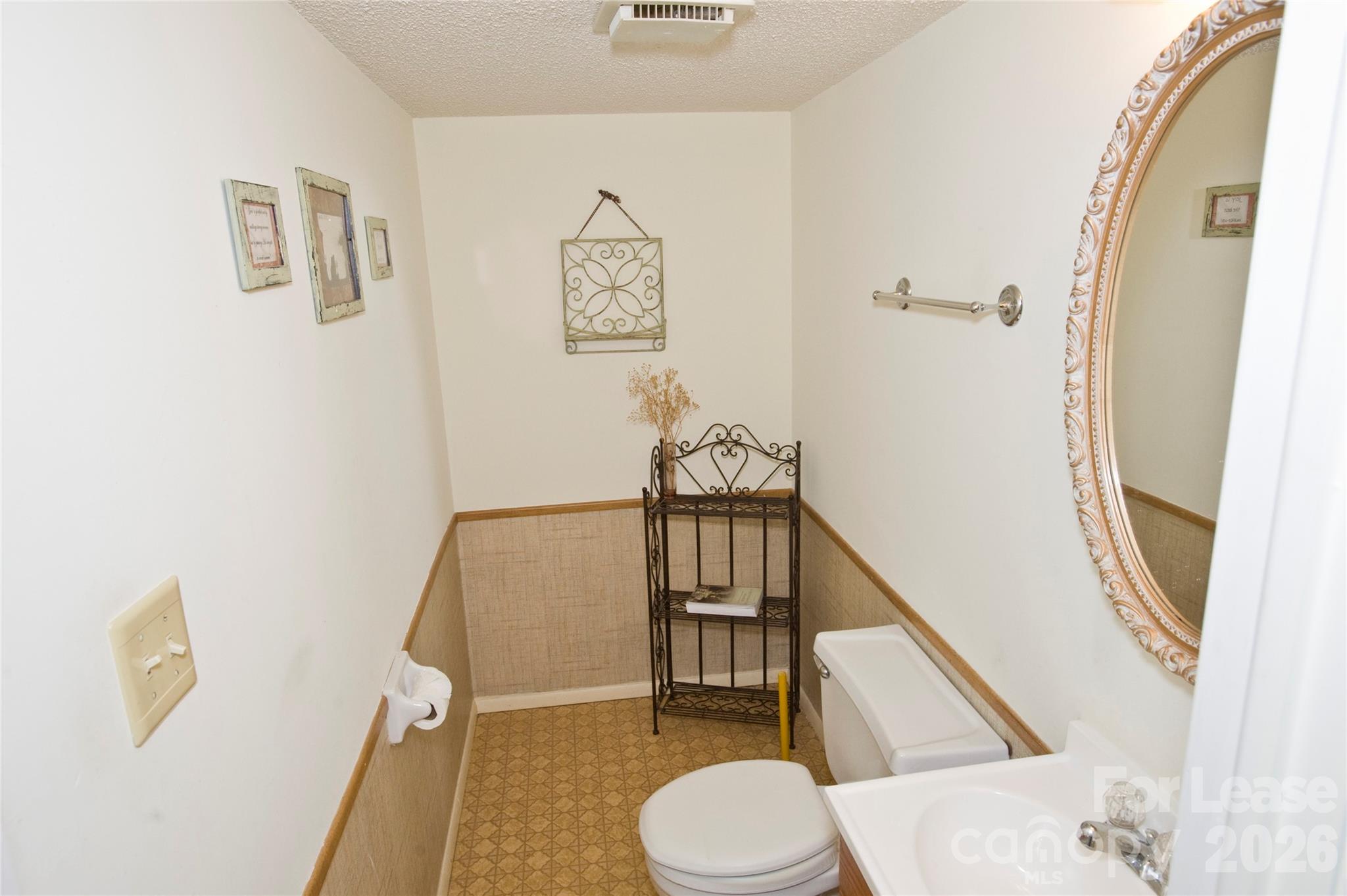 1635 Van Dyke Drive Property Photo 21