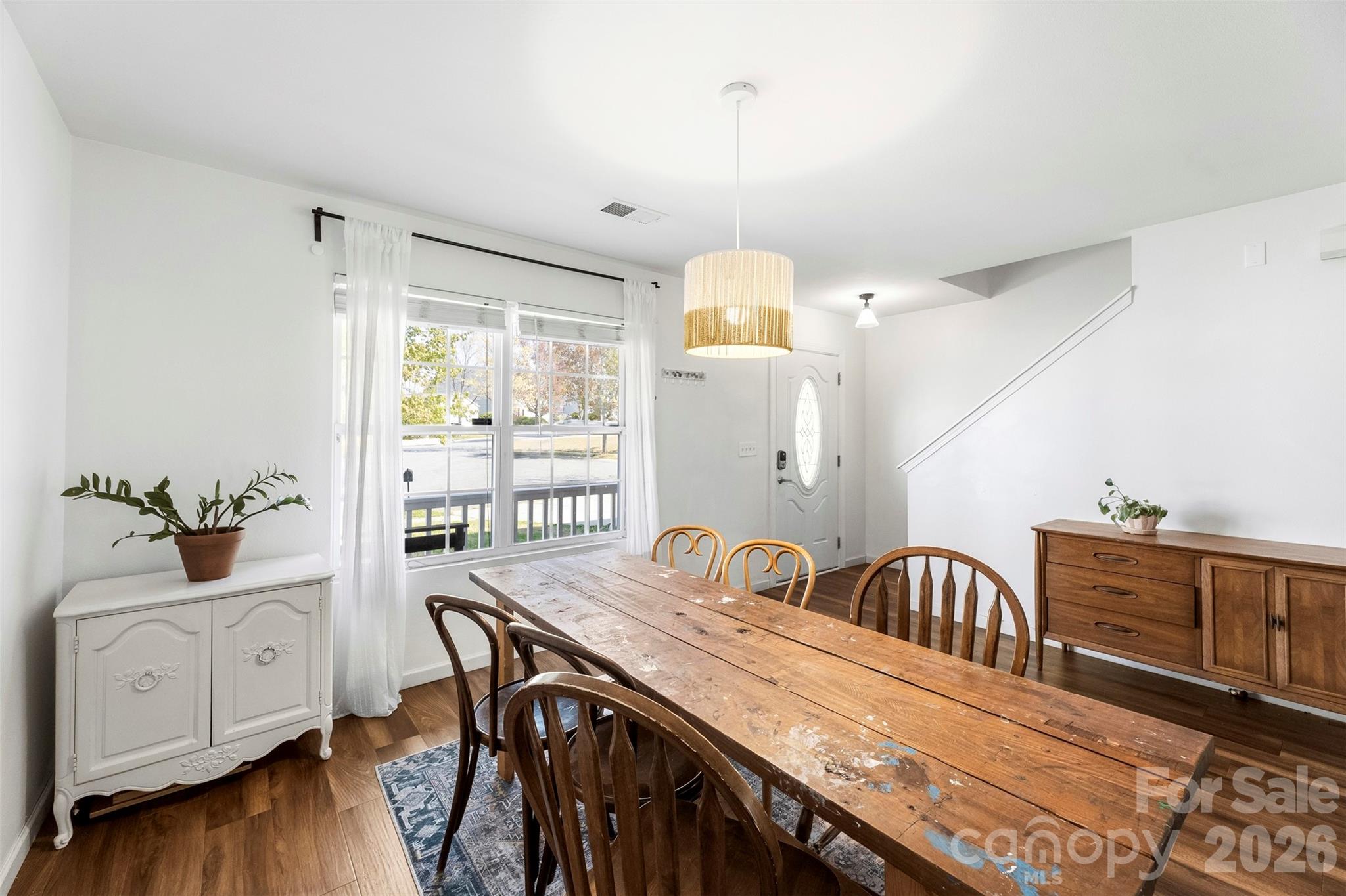 9610 Duxford Lane Property Photo 6