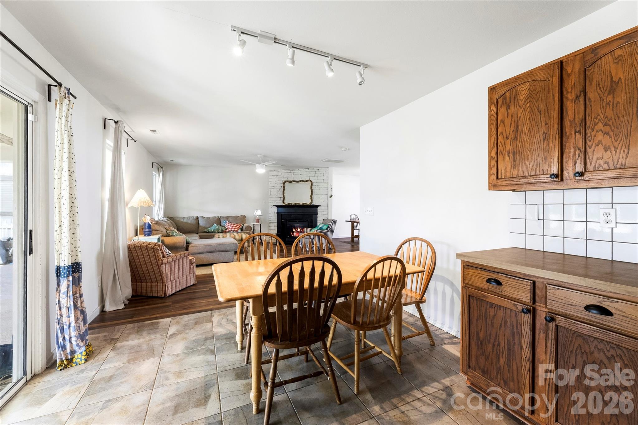 9610 Duxford Lane Property Photo 11