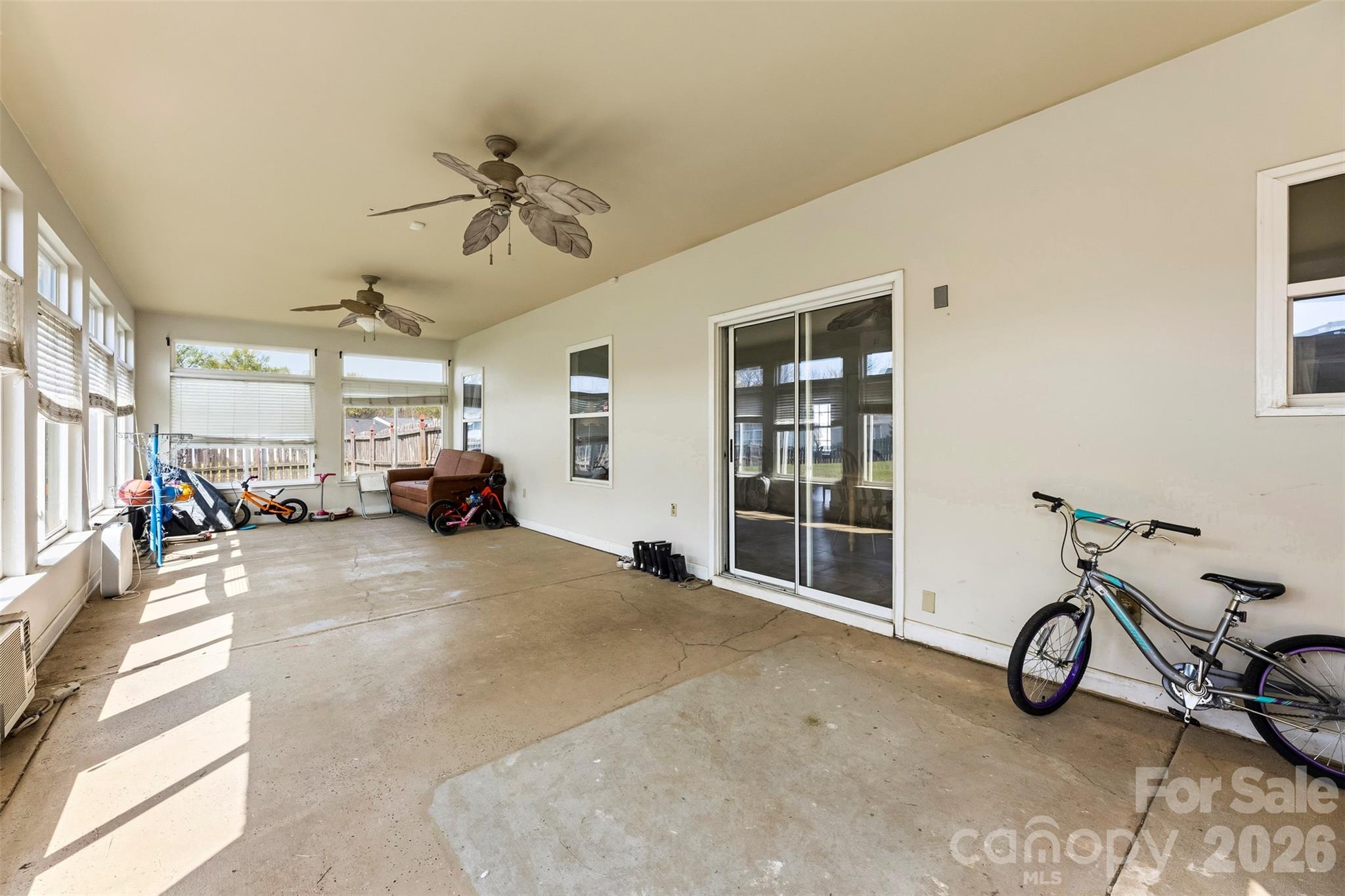 9610 Duxford Lane Property Photo 34