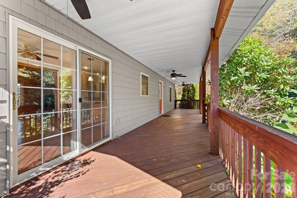 44 Ellistone Court Property Photo 8