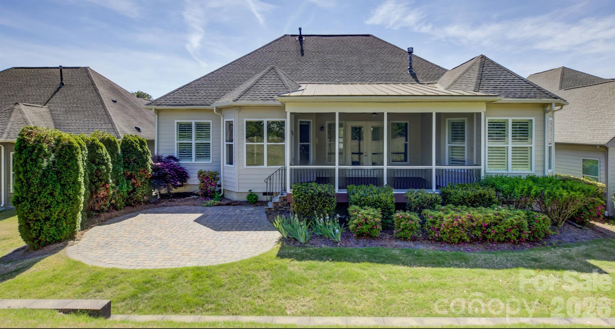 14924 High Bluff Court Property Photo 3