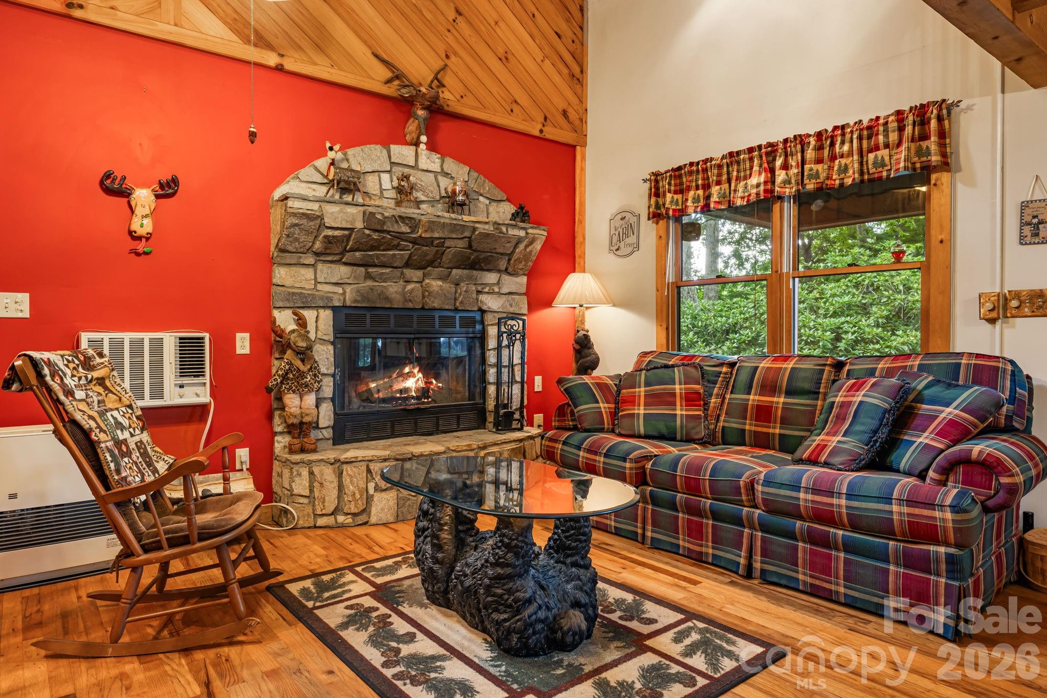 180 Grace Way Property Photo 8