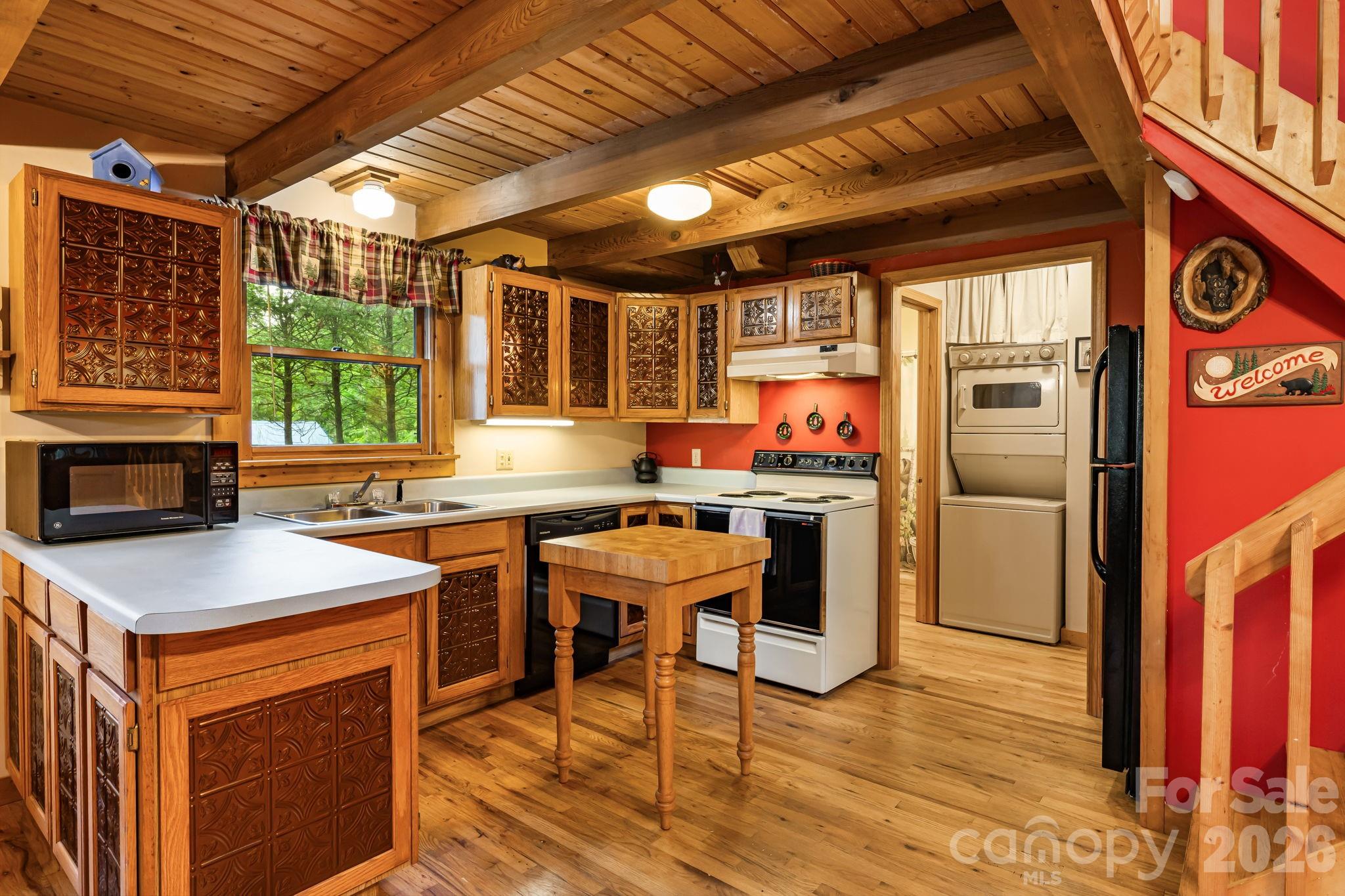 180 Grace Way Property Photo 11