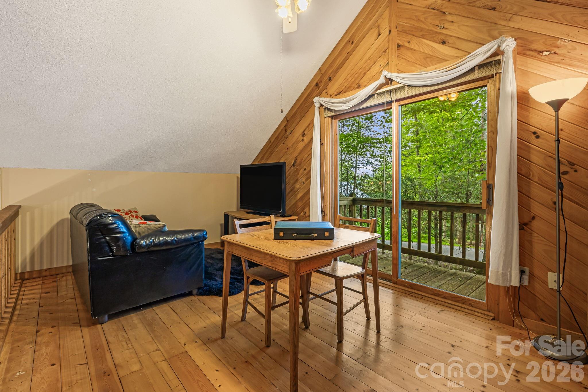 180 Grace Way Property Photo 24
