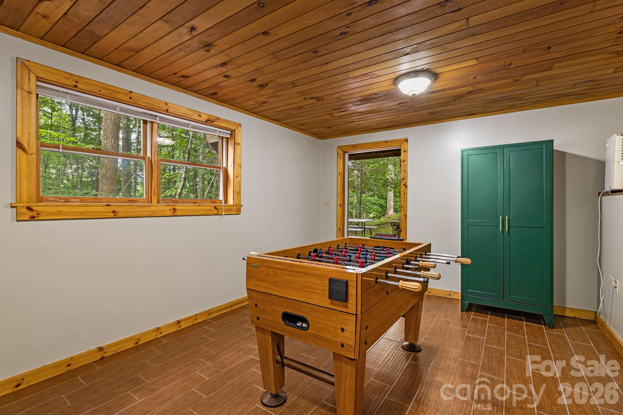 180 Grace Way Property Photo 27