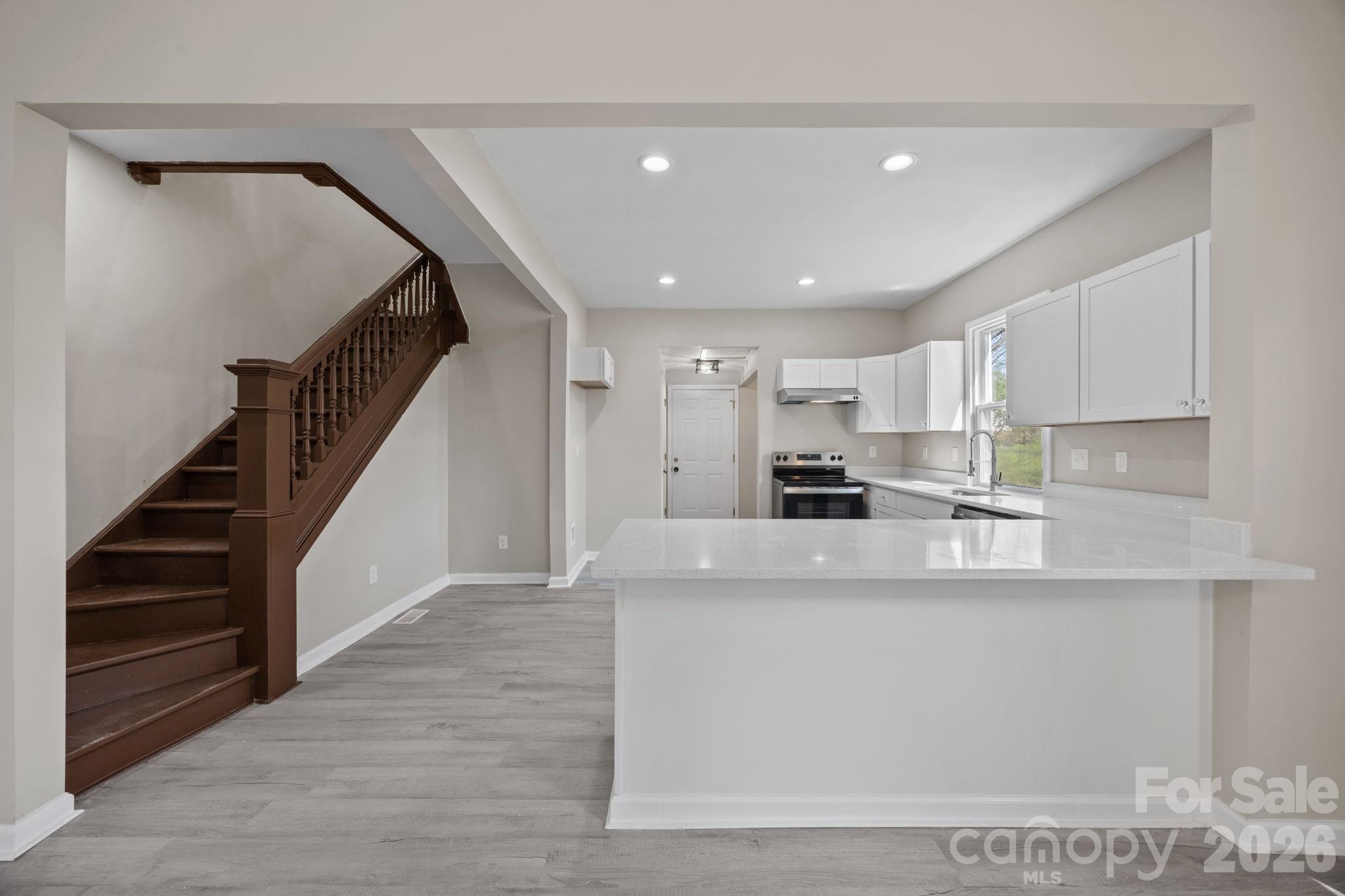 414 W Sharpe Street Property Photo 4