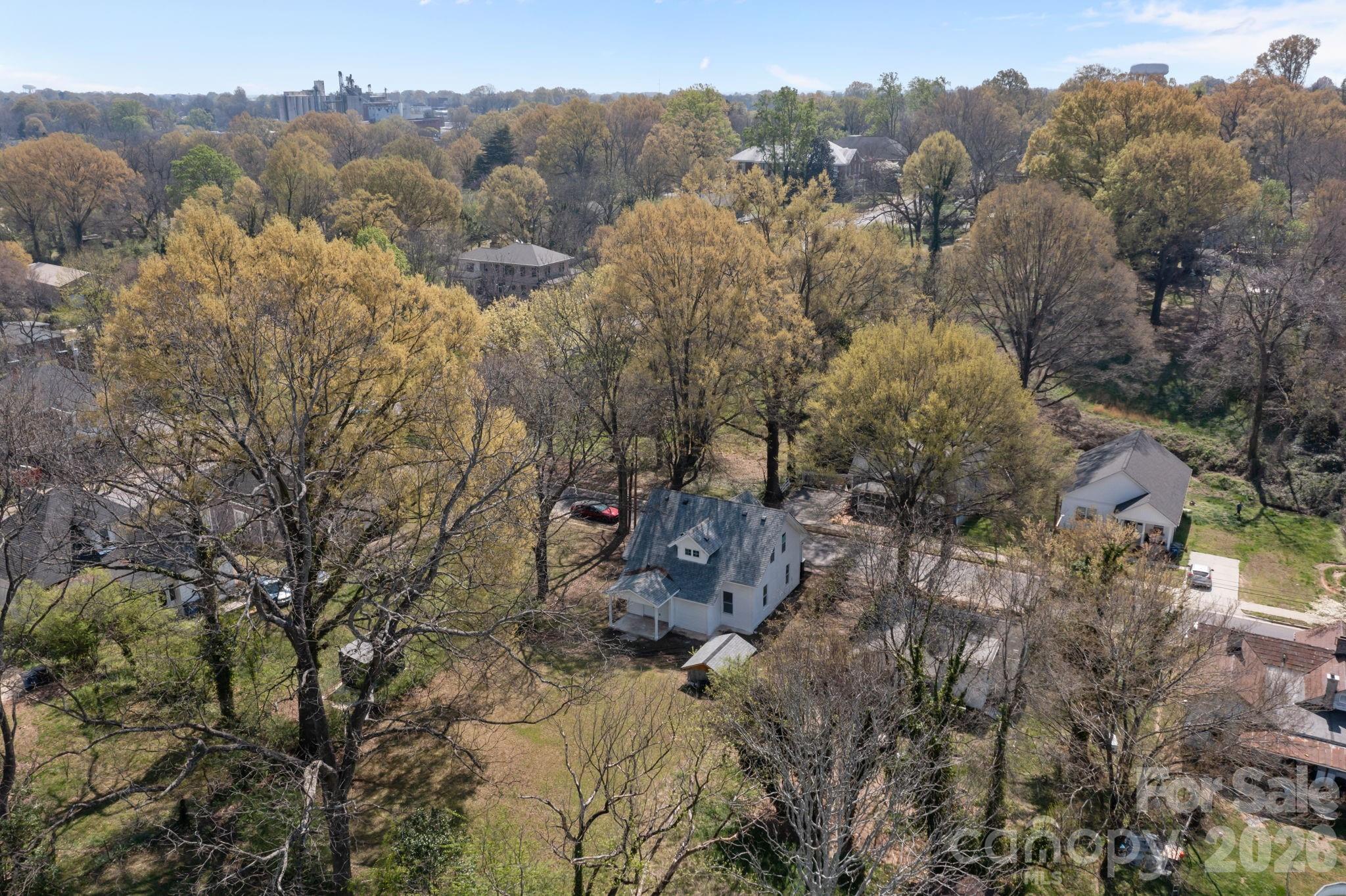 414 W Sharpe Street Property Photo 21